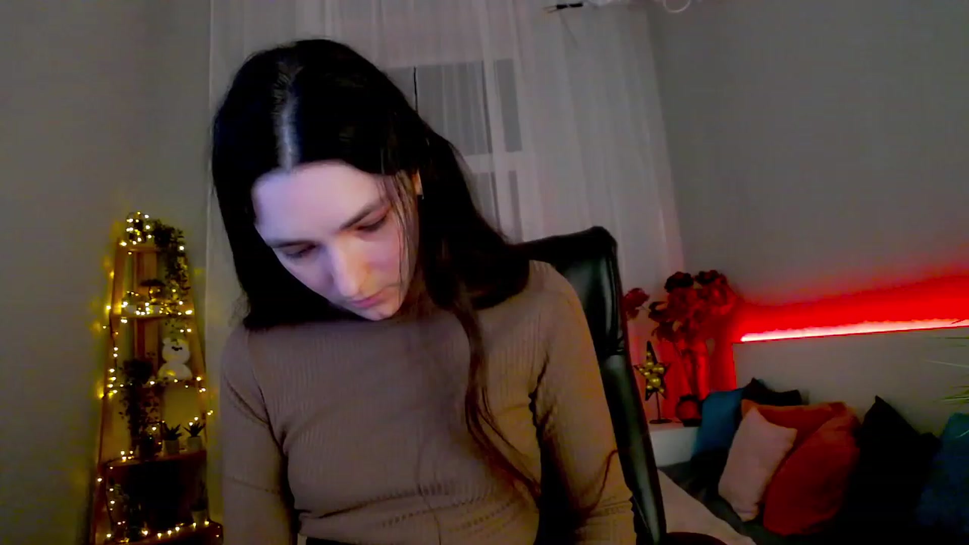 Gallery image thumbnail from KattySteal's myfreecams stream on, 01/31/2023, 11:14 image 15 of 20