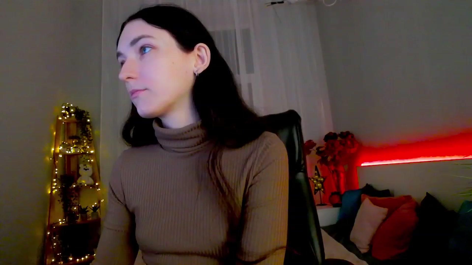 Gallery image thumbnail from KattySteal's myfreecams stream on, 01/31/2023, 11:14 image 16 of 20
