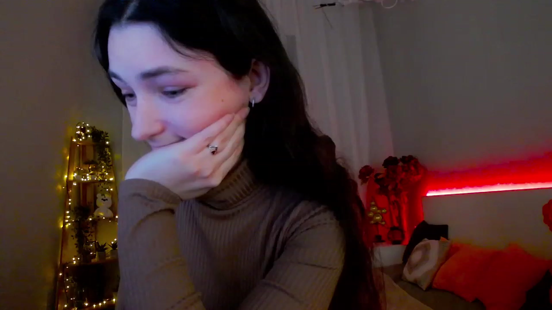 Gallery image thumbnail from KattySteal's myfreecams stream on, 02/01/2023, 09:23 image 14 of 20