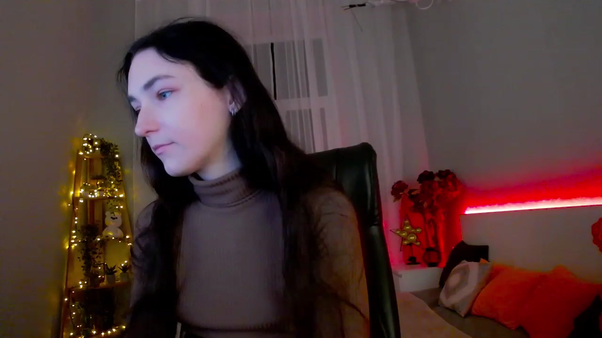 Gallery image thumbnail from KattySteal's myfreecams stream on, 02/01/2023, 09:23 image 7 of 20