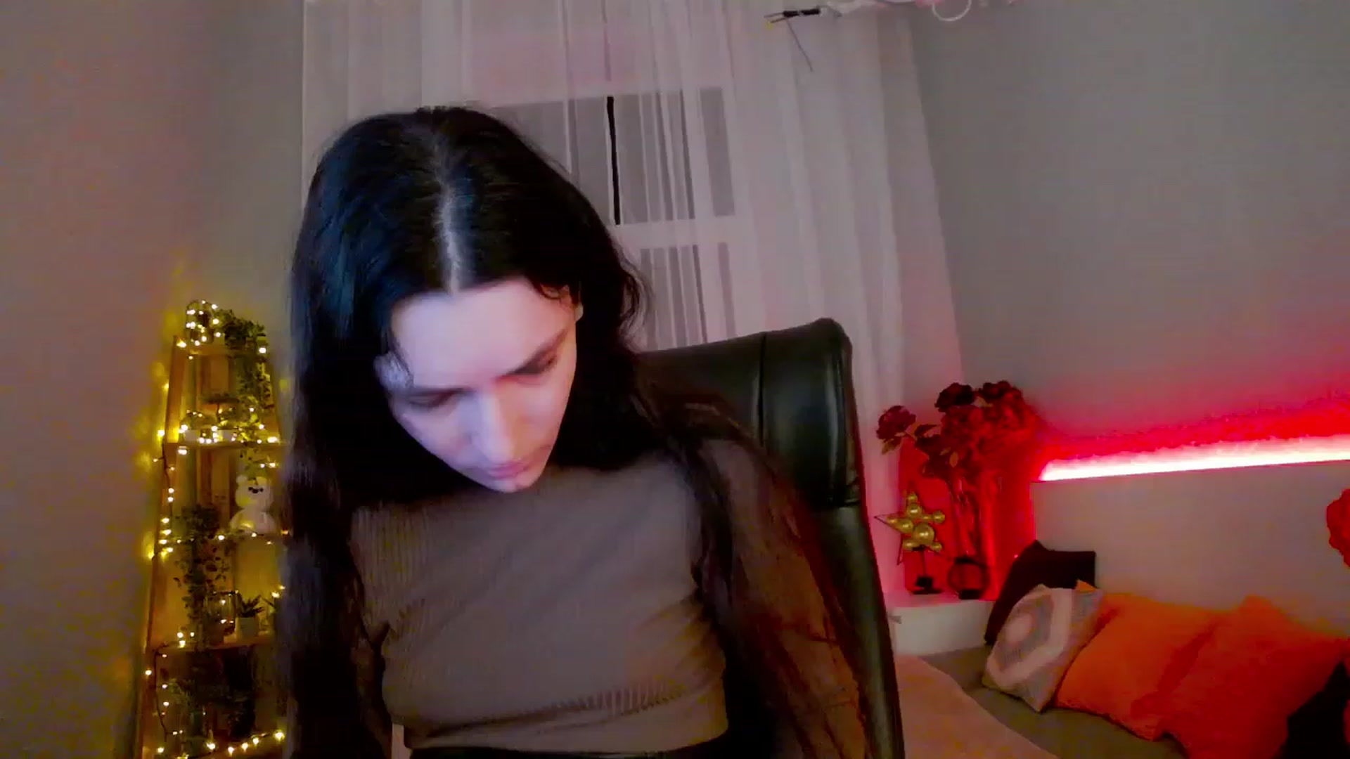 Gallery image thumbnail from KattySteal's myfreecams stream on, 02/01/2023, 09:23 image 10 of 20