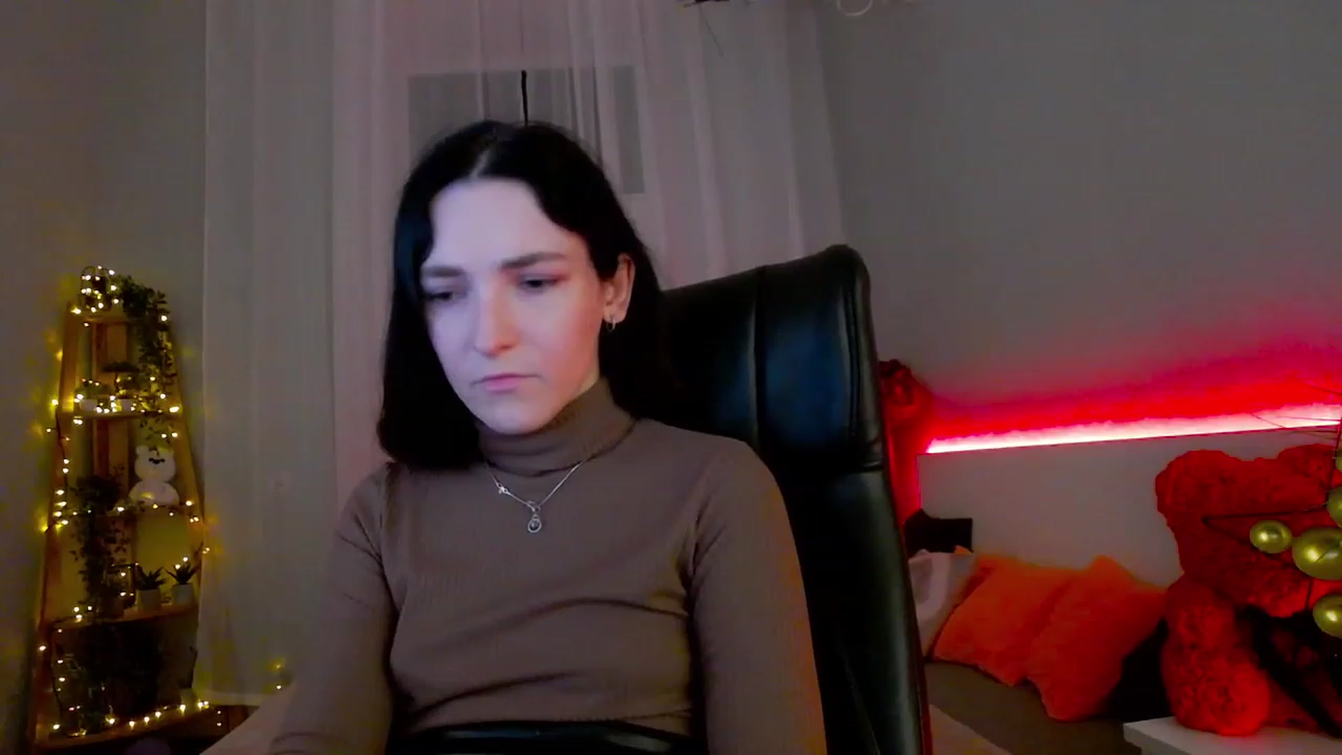 Gallery image thumbnail from KattySteal's myfreecams stream on, 02/01/2023, 12:05 image 10 of 20