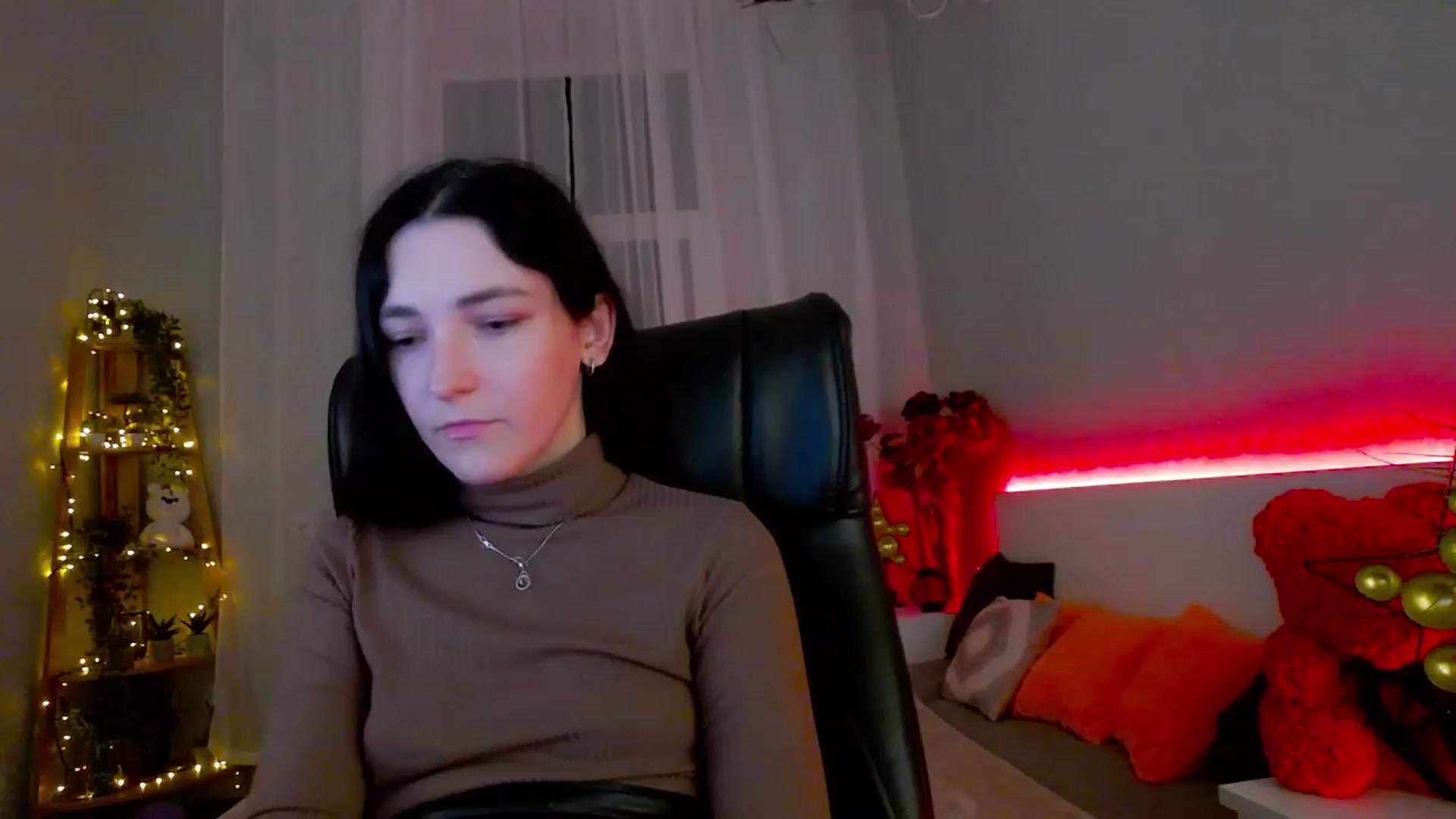 Gallery image thumbnail from KattySteal's myfreecams stream on, 02/01/2023, 12:05 image 11 of 20