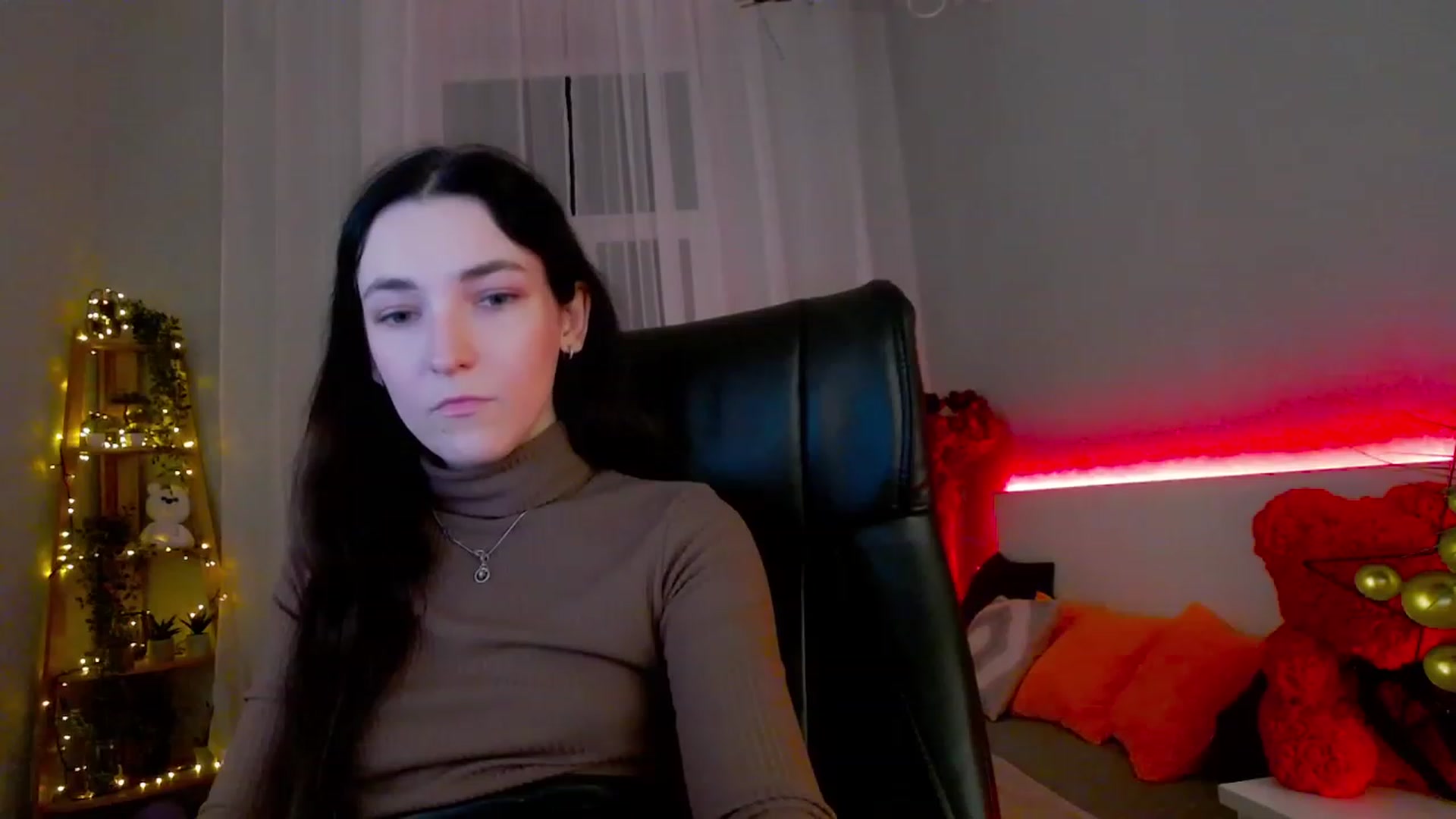Gallery image thumbnail from KattySteal's myfreecams stream on, 02/01/2023, 12:05 image 19 of 20