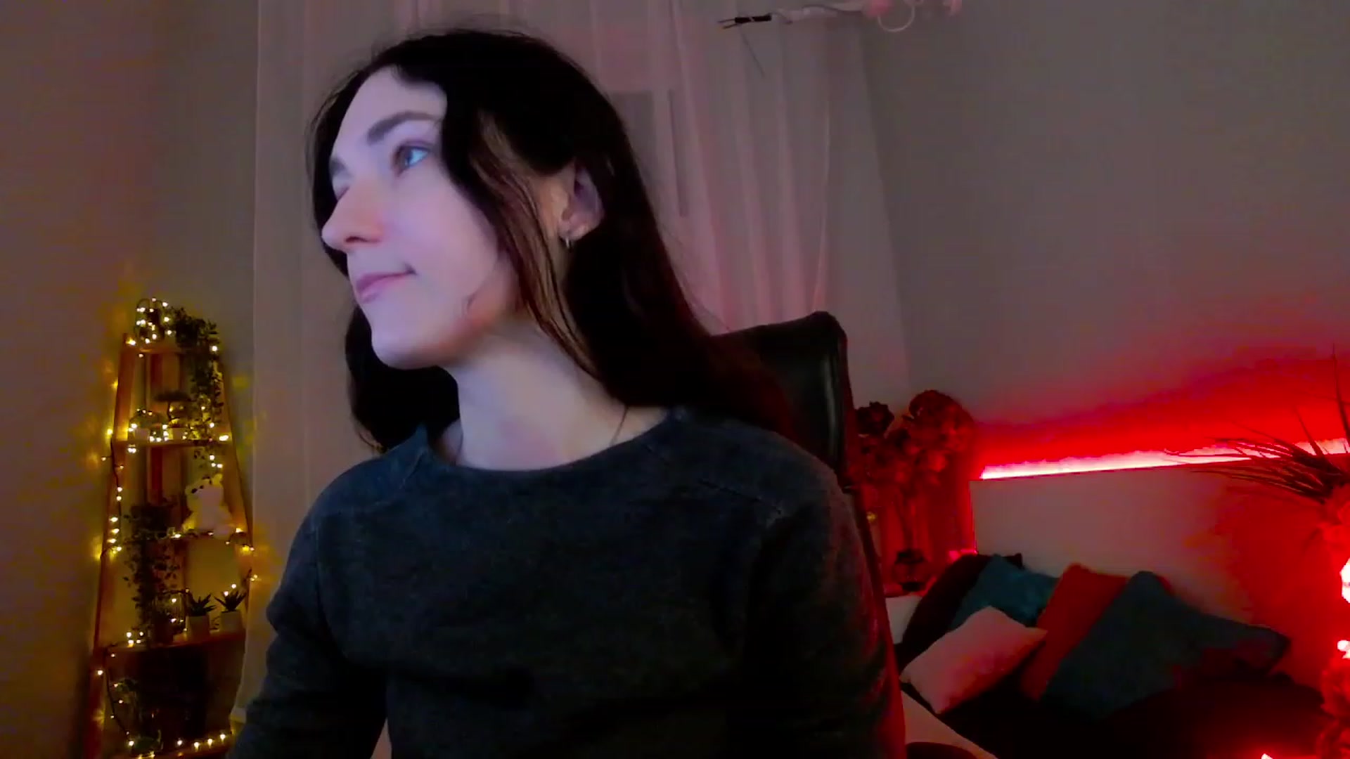 Gallery image thumbnail from KattySteal's myfreecams stream on, 02/04/2023, 11:14 image 4 of 20