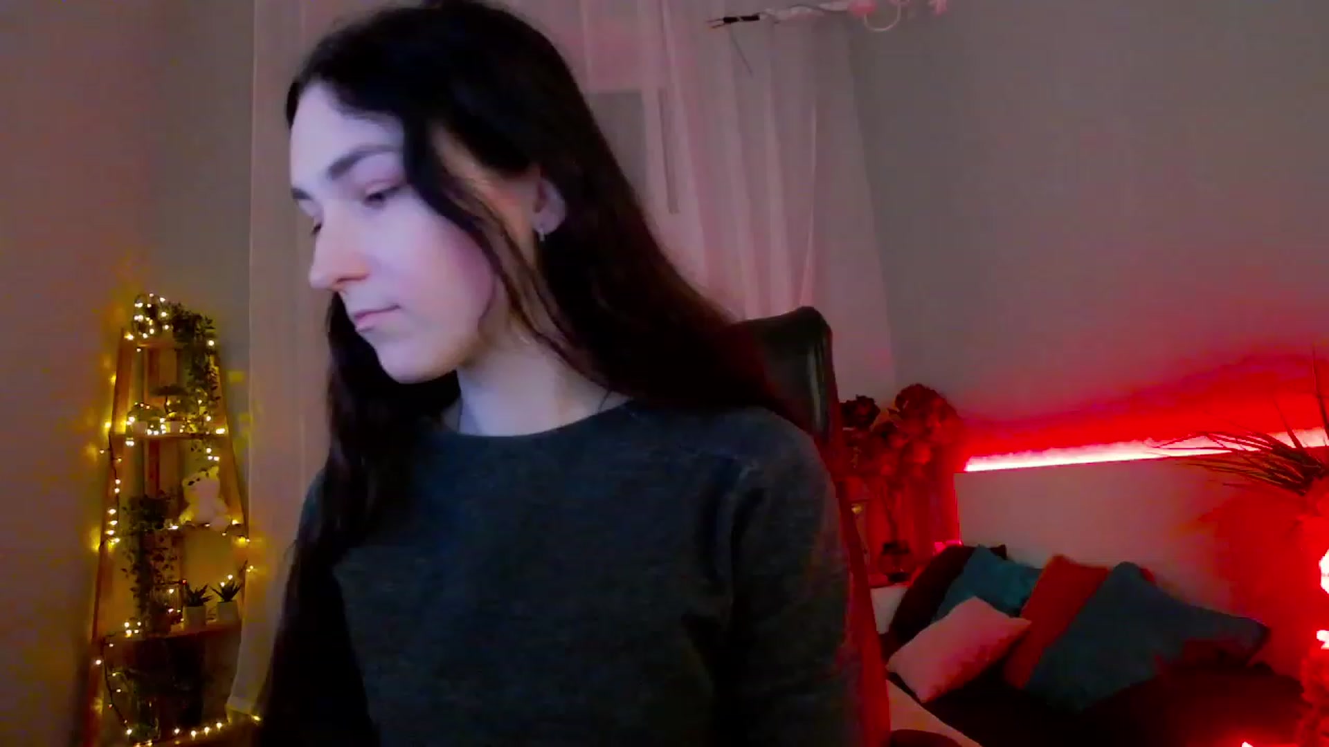 Gallery image thumbnail from KattySteal's myfreecams stream on, 02/04/2023, 11:14 image 6 of 20