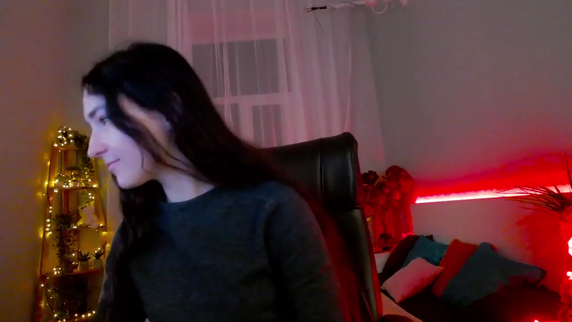Gallery image thumbnail from KattySteal's myfreecams stream on, 02/04/2023, 11:14 image 9 of 20