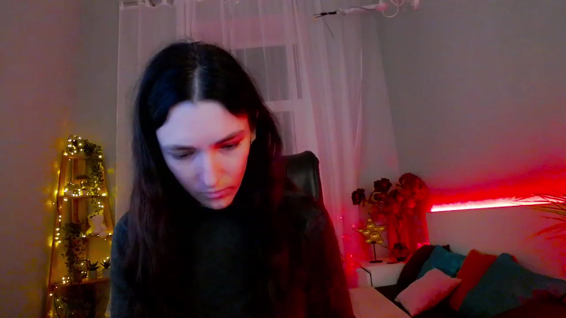 Gallery image thumbnail from KattySteal's myfreecams stream on, 02/04/2023, 12:30 image 13 of 20