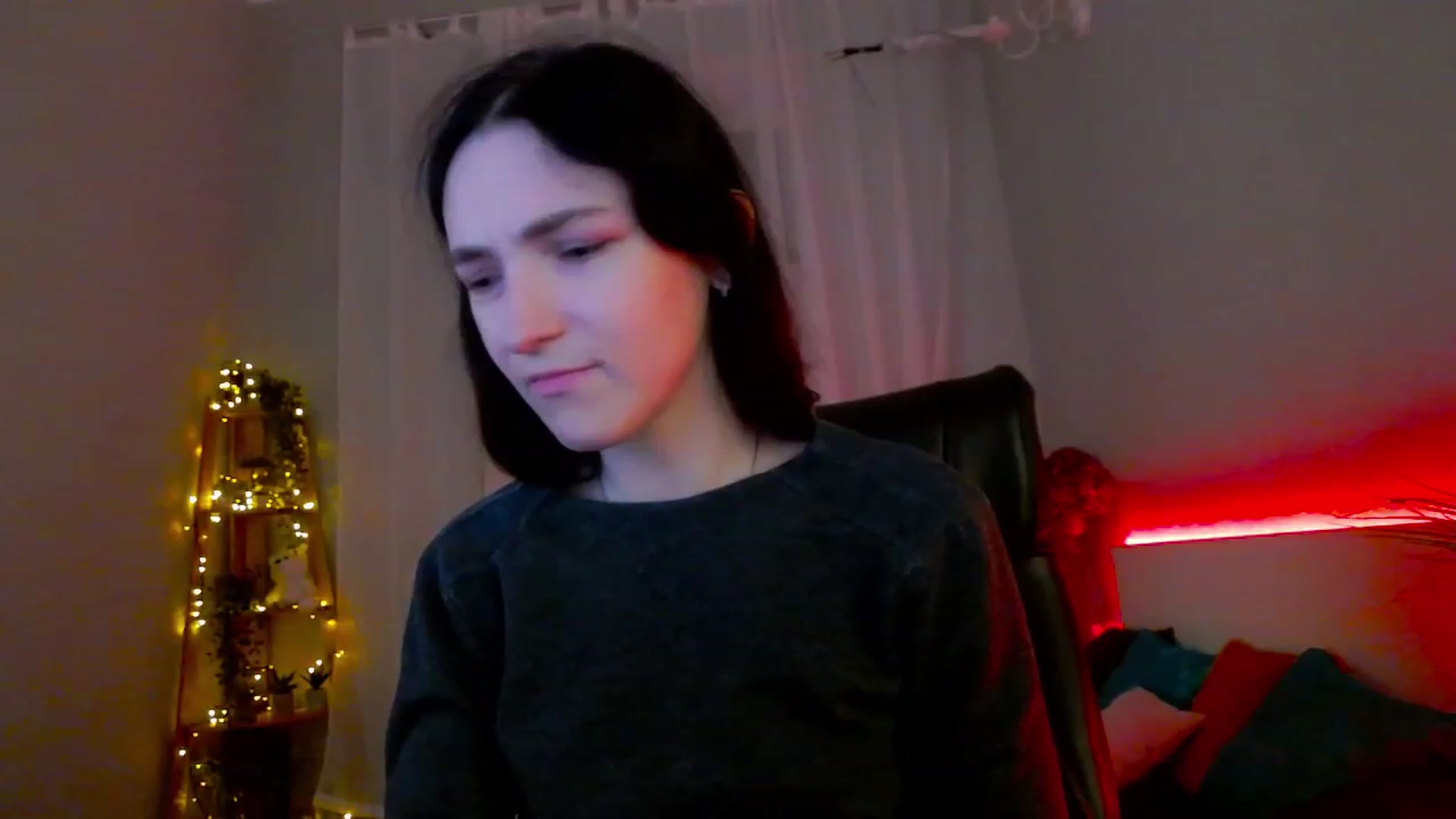 Gallery image thumbnail from KattySteal's myfreecams stream on, 02/04/2023, 13:12 image 6 of 20