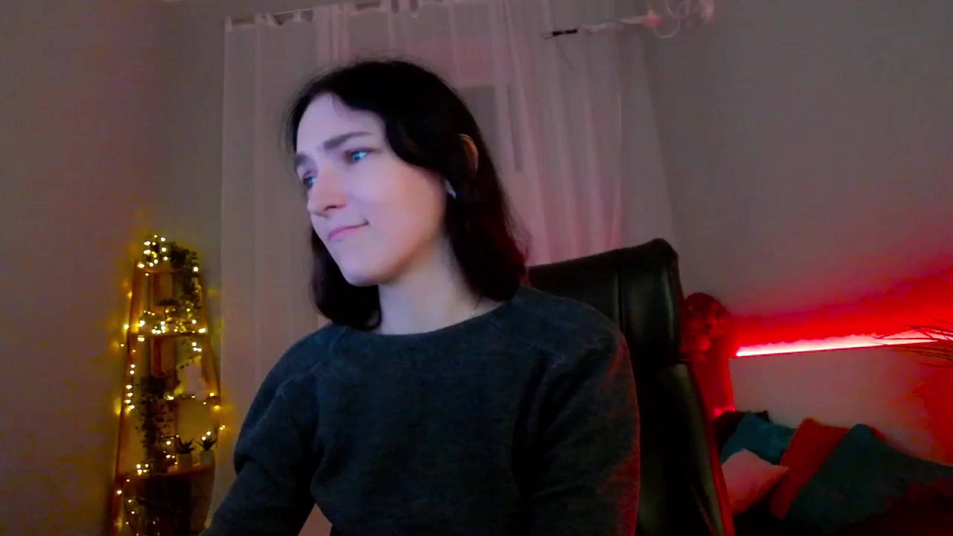 Gallery image thumbnail from KattySteal's myfreecams stream on, 02/04/2023, 13:12 image 19 of 20
