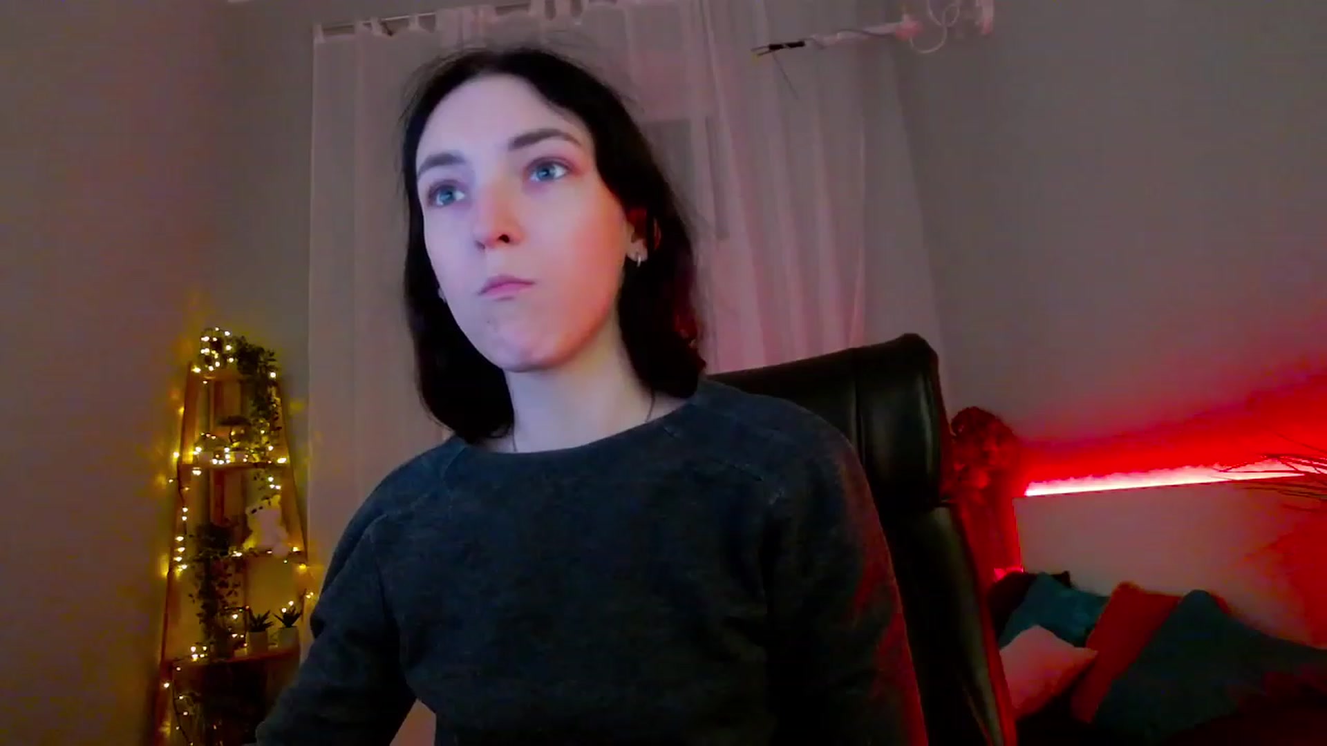 Gallery image thumbnail from KattySteal's myfreecams stream on, 02/04/2023, 13:12 image 1 of 20