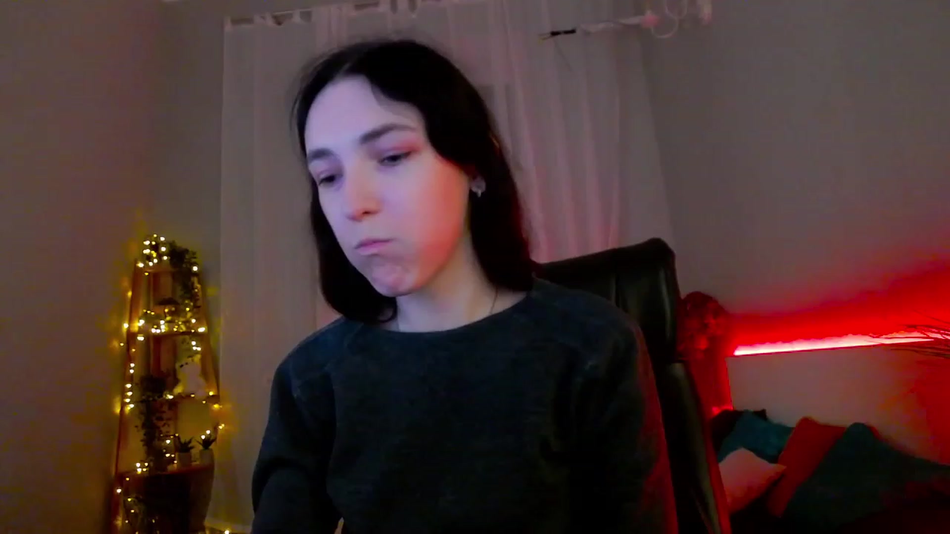 Gallery image thumbnail from KattySteal's myfreecams stream on, 02/04/2023, 13:12 image 7 of 20