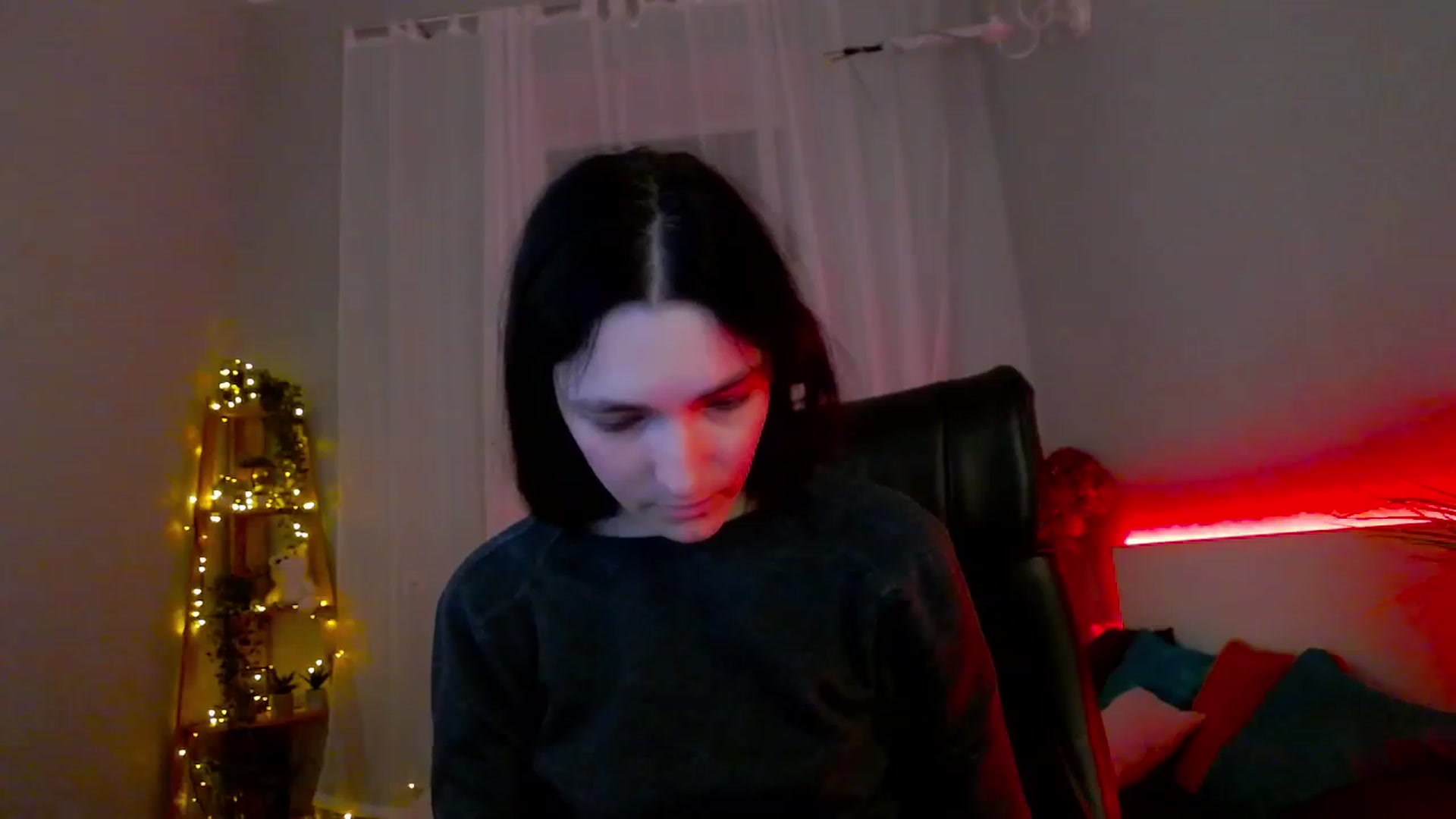 Gallery image thumbnail from KattySteal's myfreecams stream on, 02/04/2023, 13:12 image 9 of 20