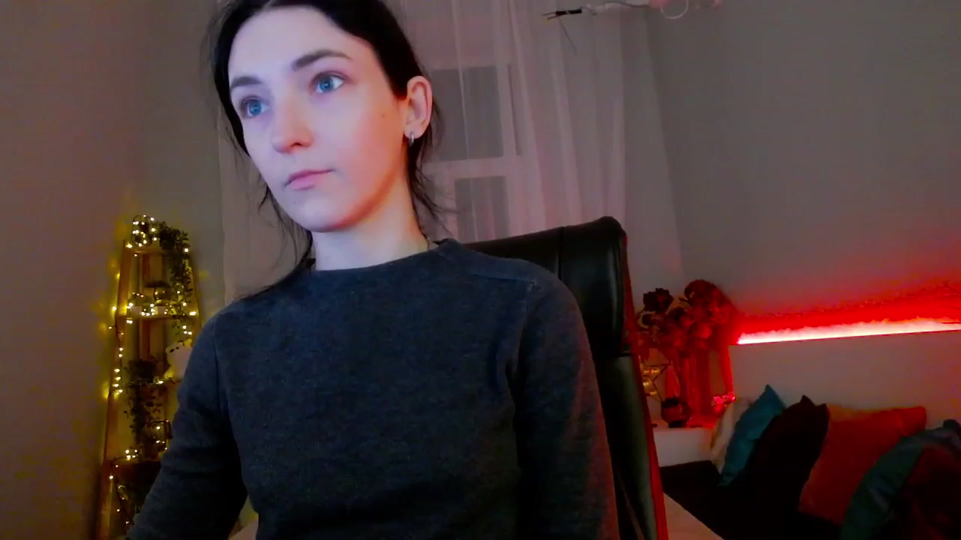 Gallery image thumbnail from KattySteal's myfreecams stream on, 02/06/2023, 08:59 image 17 of 20