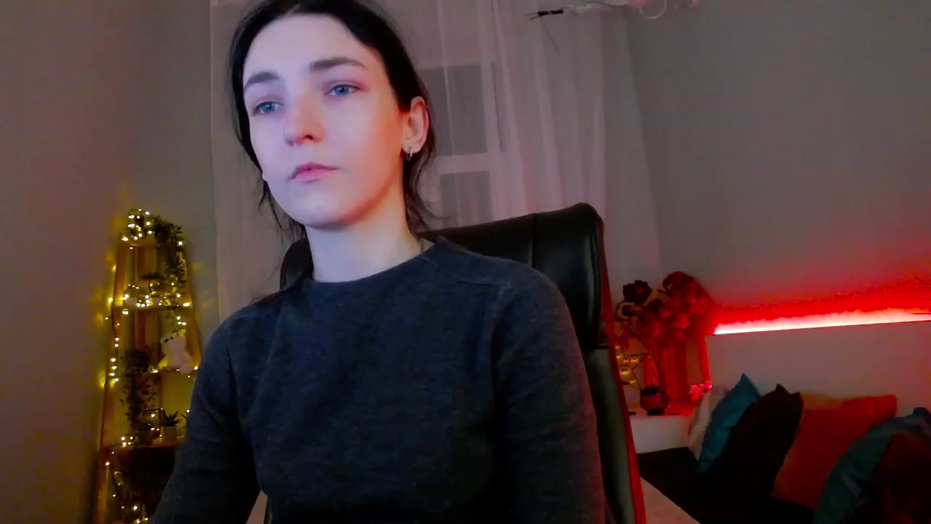 Gallery image thumbnail from KattySteal's myfreecams stream on, 02/06/2023, 08:59 image 7 of 20