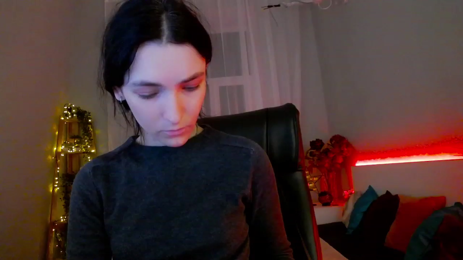 Gallery image thumbnail from KattySteal's myfreecams stream on, 02/06/2023, 08:59 image 18 of 20