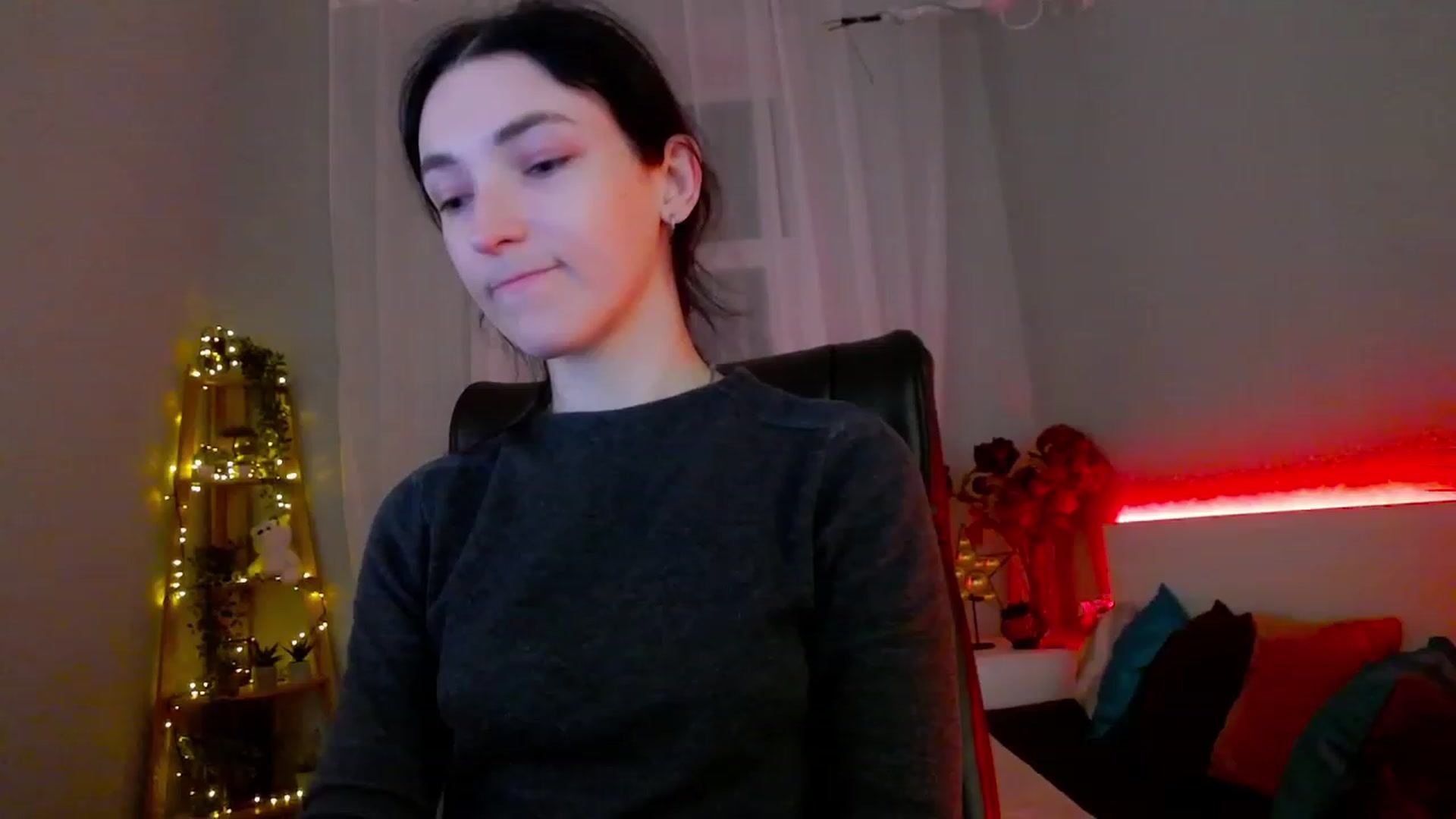 Gallery image thumbnail from KattySteal's myfreecams stream on, 02/06/2023, 08:59 image 3 of 20