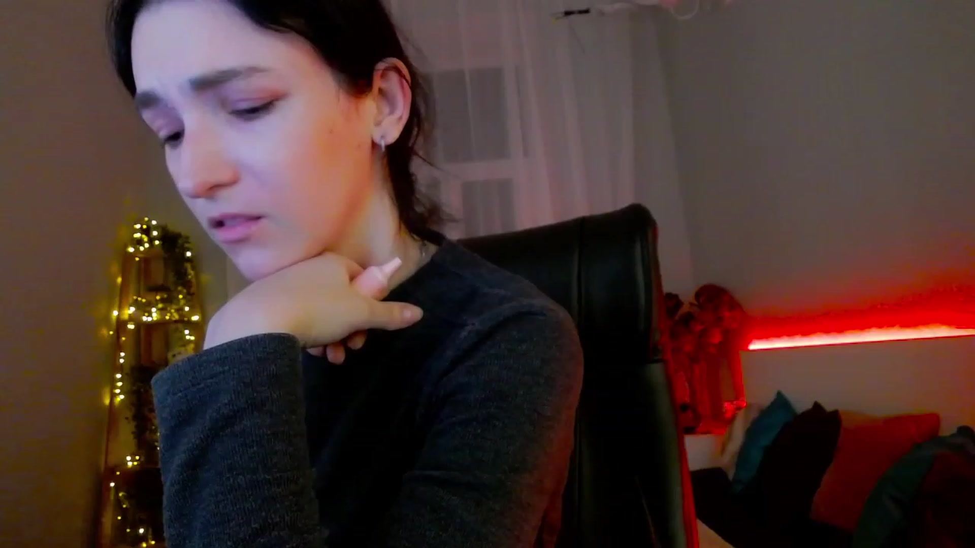 Gallery image thumbnail from KattySteal's myfreecams stream on, 02/06/2023, 08:59 image 8 of 20
