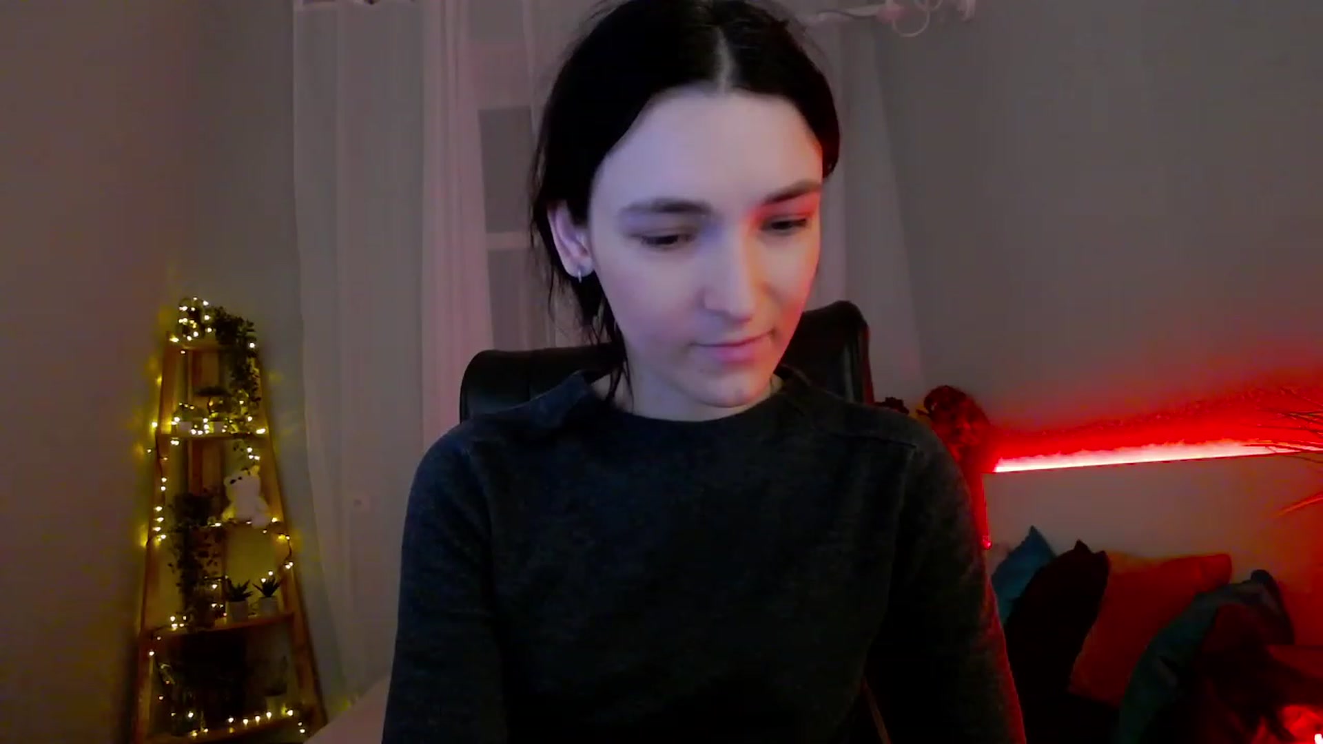 Gallery image thumbnail from KattySteal's myfreecams stream on, 02/06/2023, 09:49 image 6 of 20