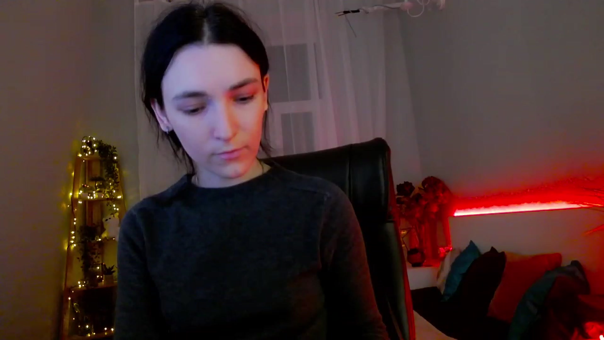 Gallery image thumbnail from KattySteal's myfreecams stream on, 02/06/2023, 09:49 image 3 of 20