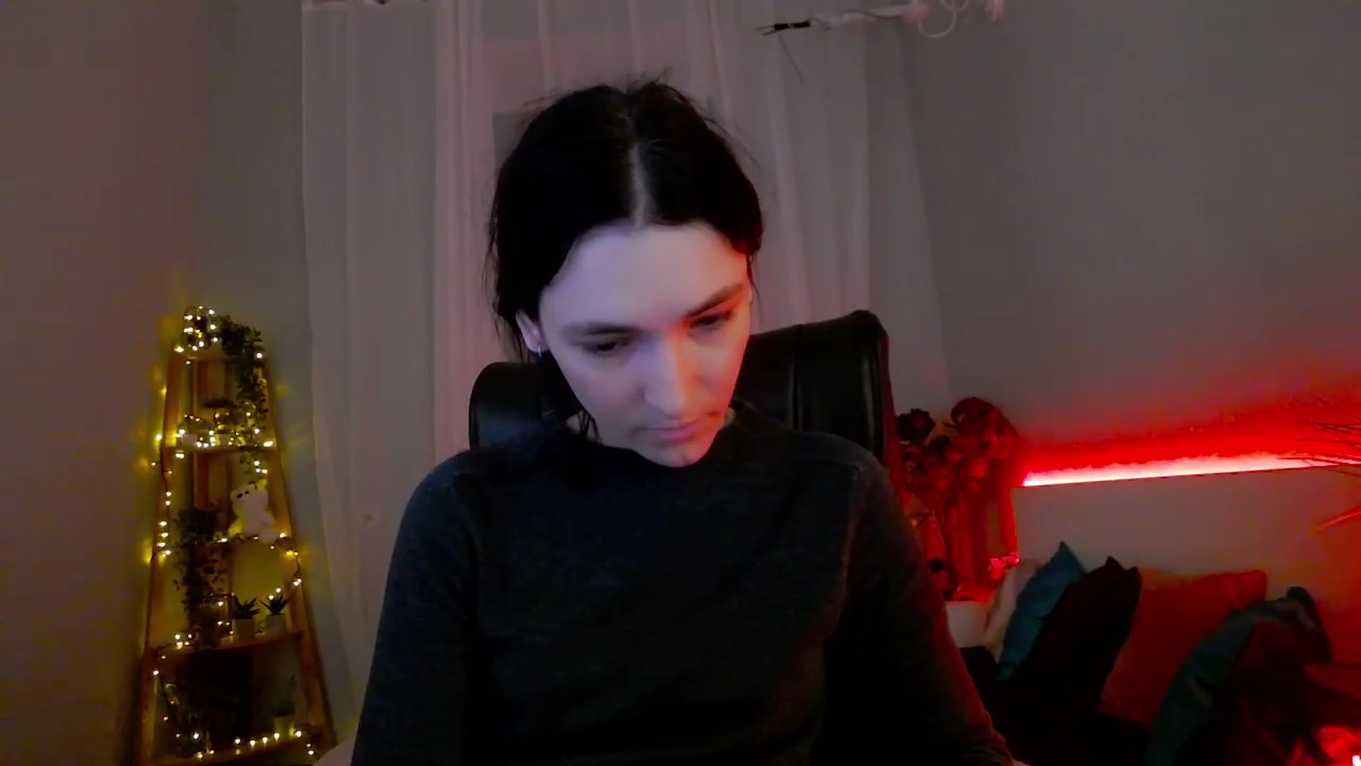 Gallery image thumbnail from KattySteal's myfreecams stream on, 02/06/2023, 09:49 image 18 of 20