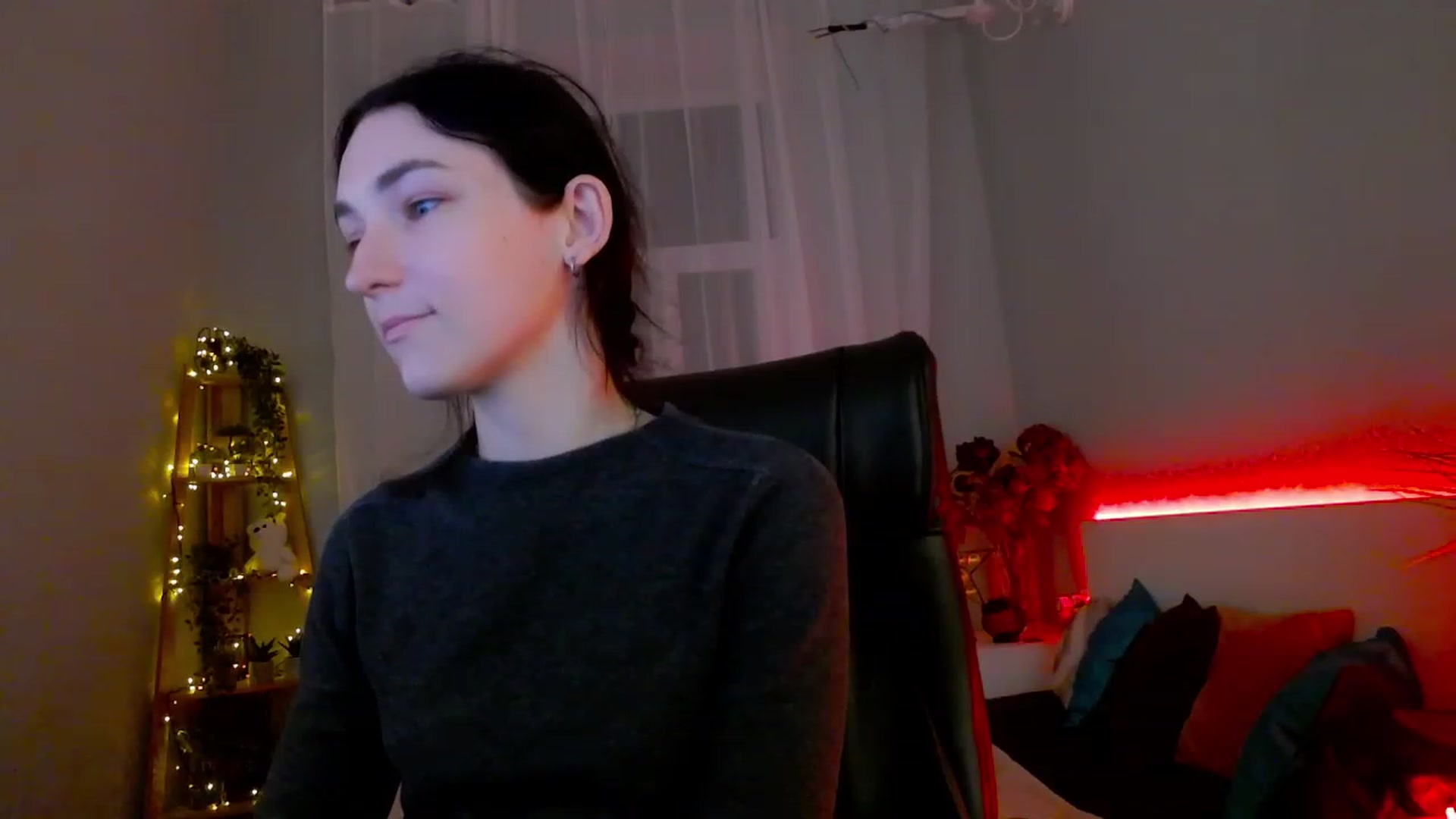 Gallery image thumbnail from KattySteal's myfreecams stream on, 02/06/2023, 09:49 image 11 of 20