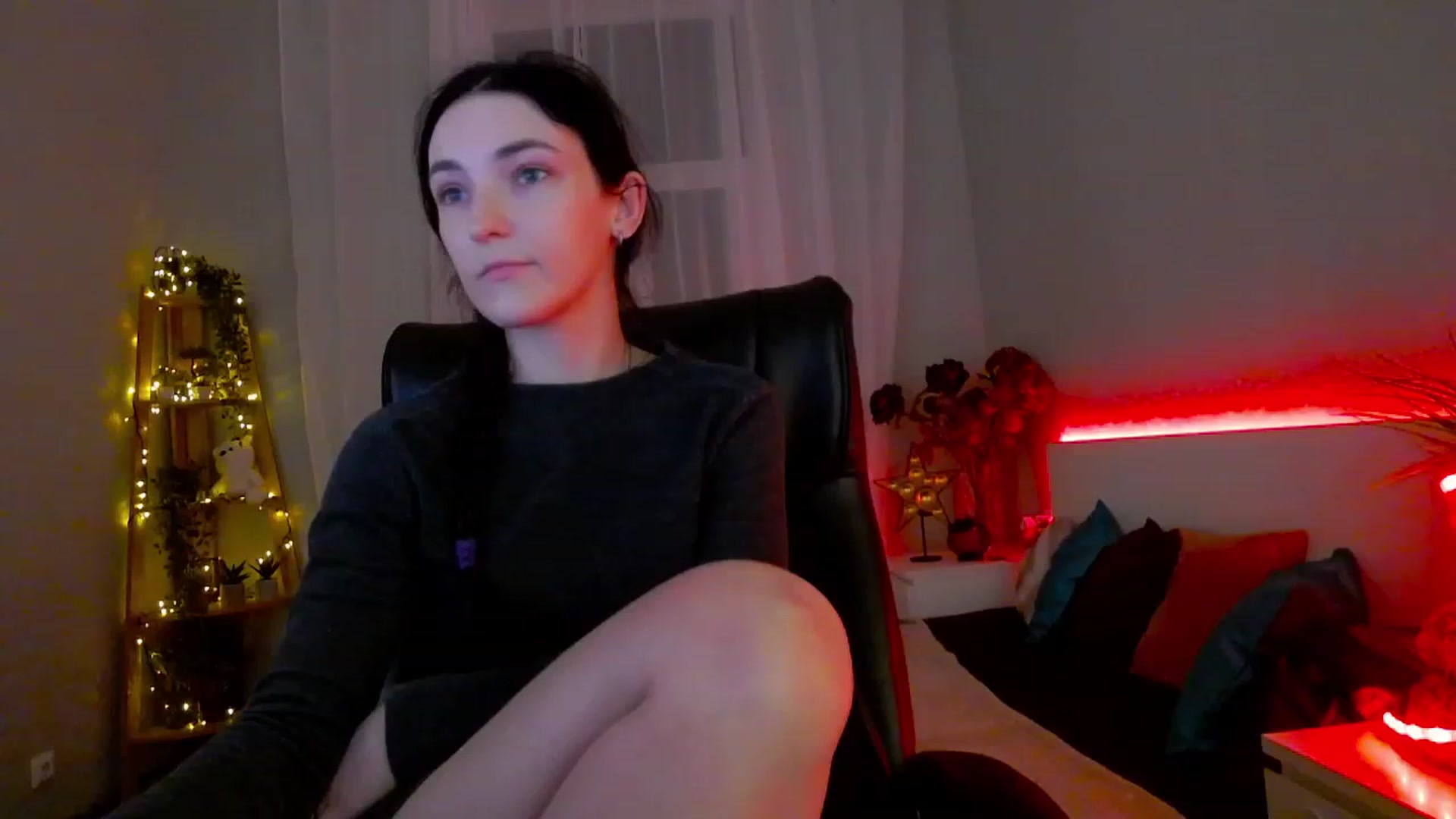 Gallery image thumbnail from KattySteal's myfreecams stream on, 02/06/2023, 11:20 image 20 of 20