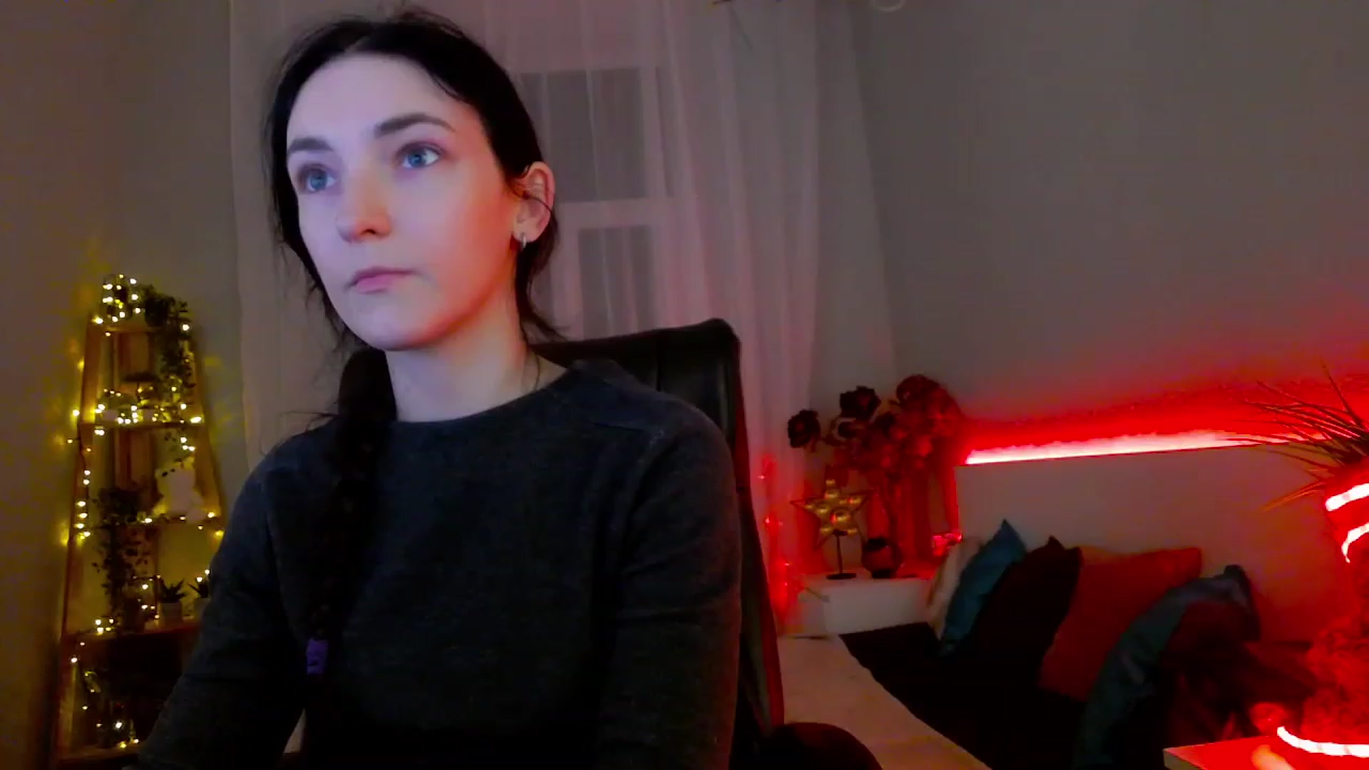 Gallery image thumbnail from KattySteal's myfreecams stream on, 02/06/2023, 12:33 image 10 of 20
