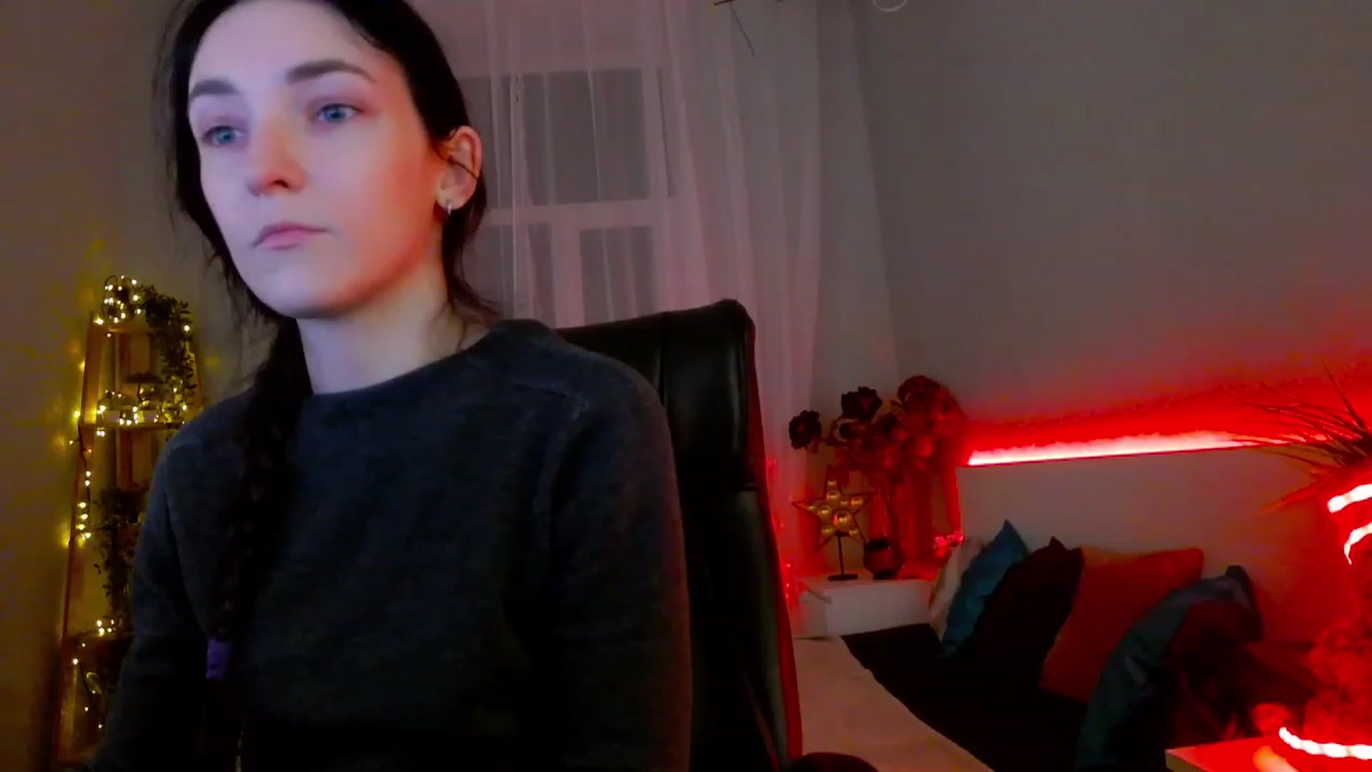 Gallery image thumbnail from KattySteal's myfreecams stream on, 02/06/2023, 12:33 image 18 of 20