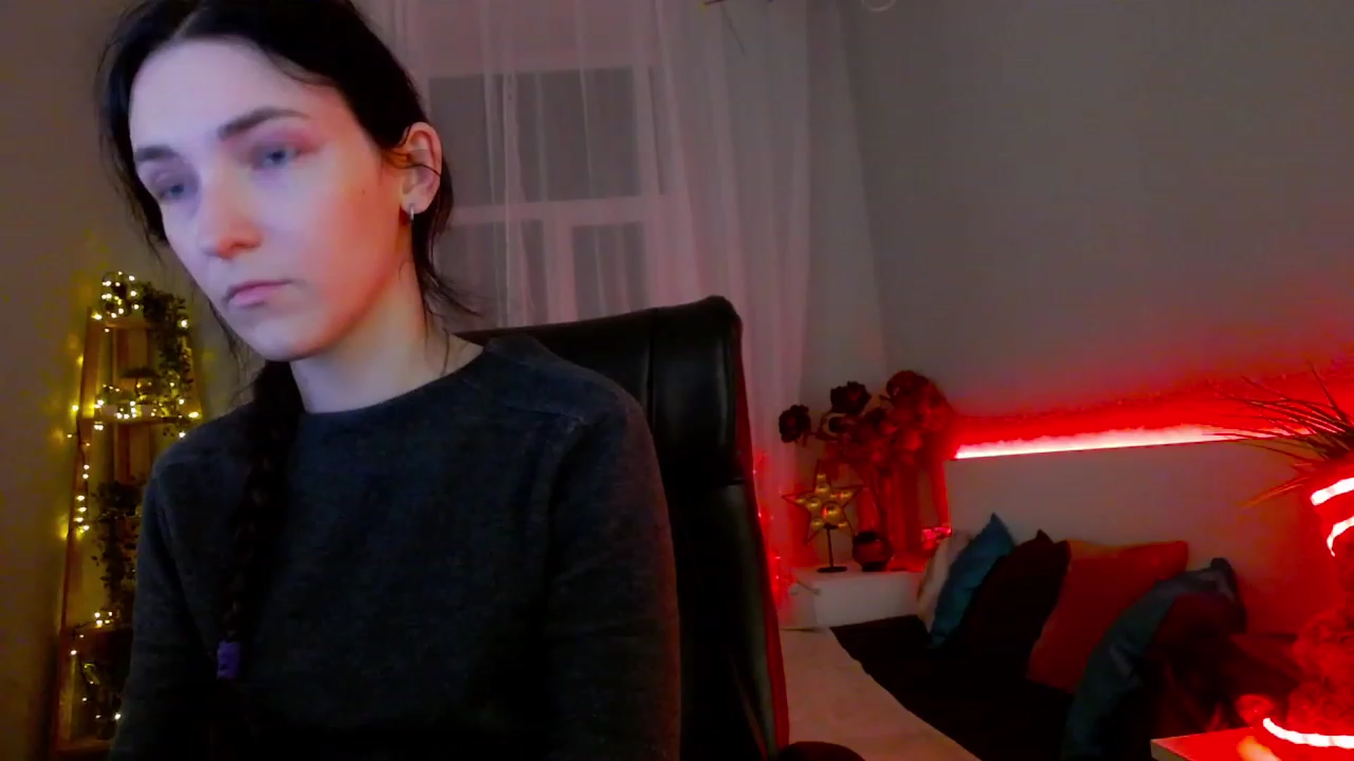 Gallery image thumbnail from KattySteal's myfreecams stream on, 02/06/2023, 12:33 image 17 of 20