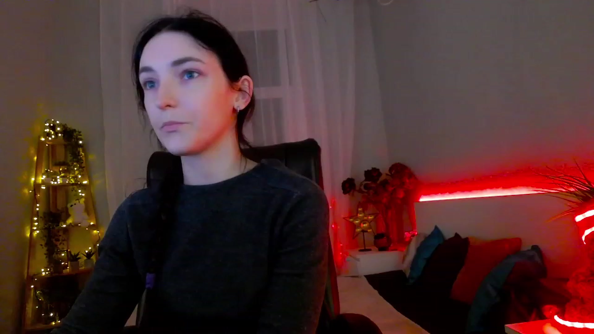 Gallery image thumbnail from KattySteal's myfreecams stream on, 02/06/2023, 12:33 image 5 of 20