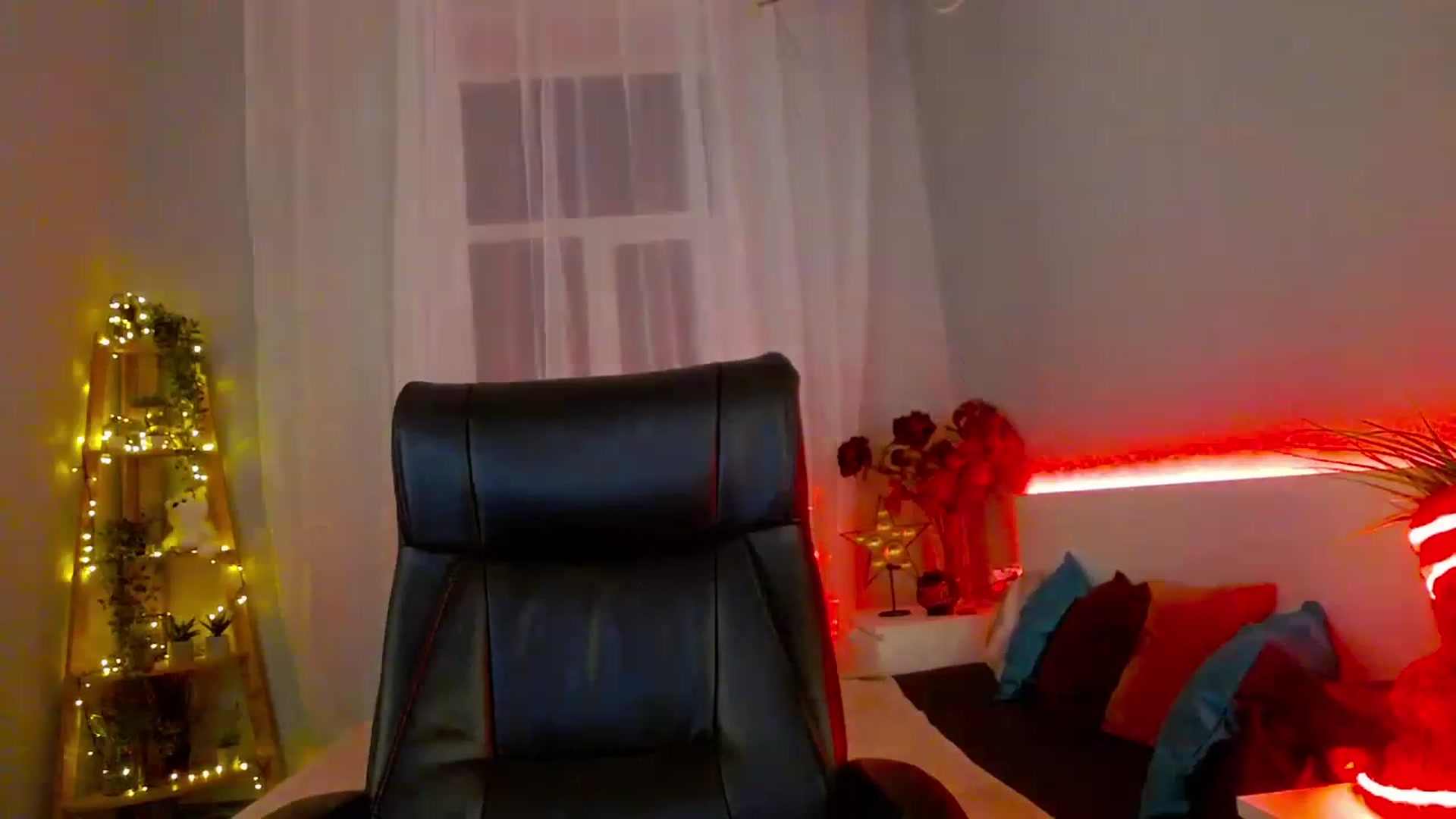 Gallery image thumbnail from KattySteal's myfreecams stream on, 02/06/2023, 12:33 image 19 of 20