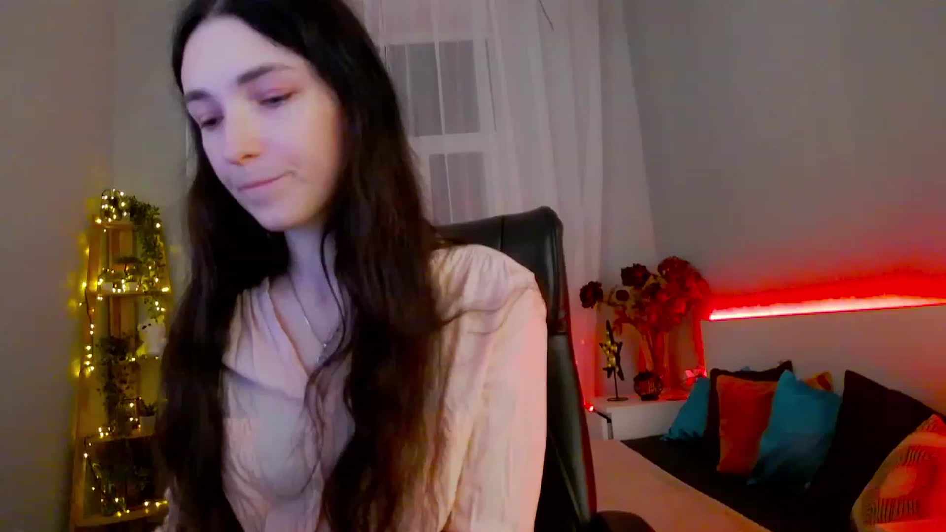 Gallery image thumbnail from KattySteal's myfreecams stream on, 02/07/2023, 10:59 image 14 of 20
