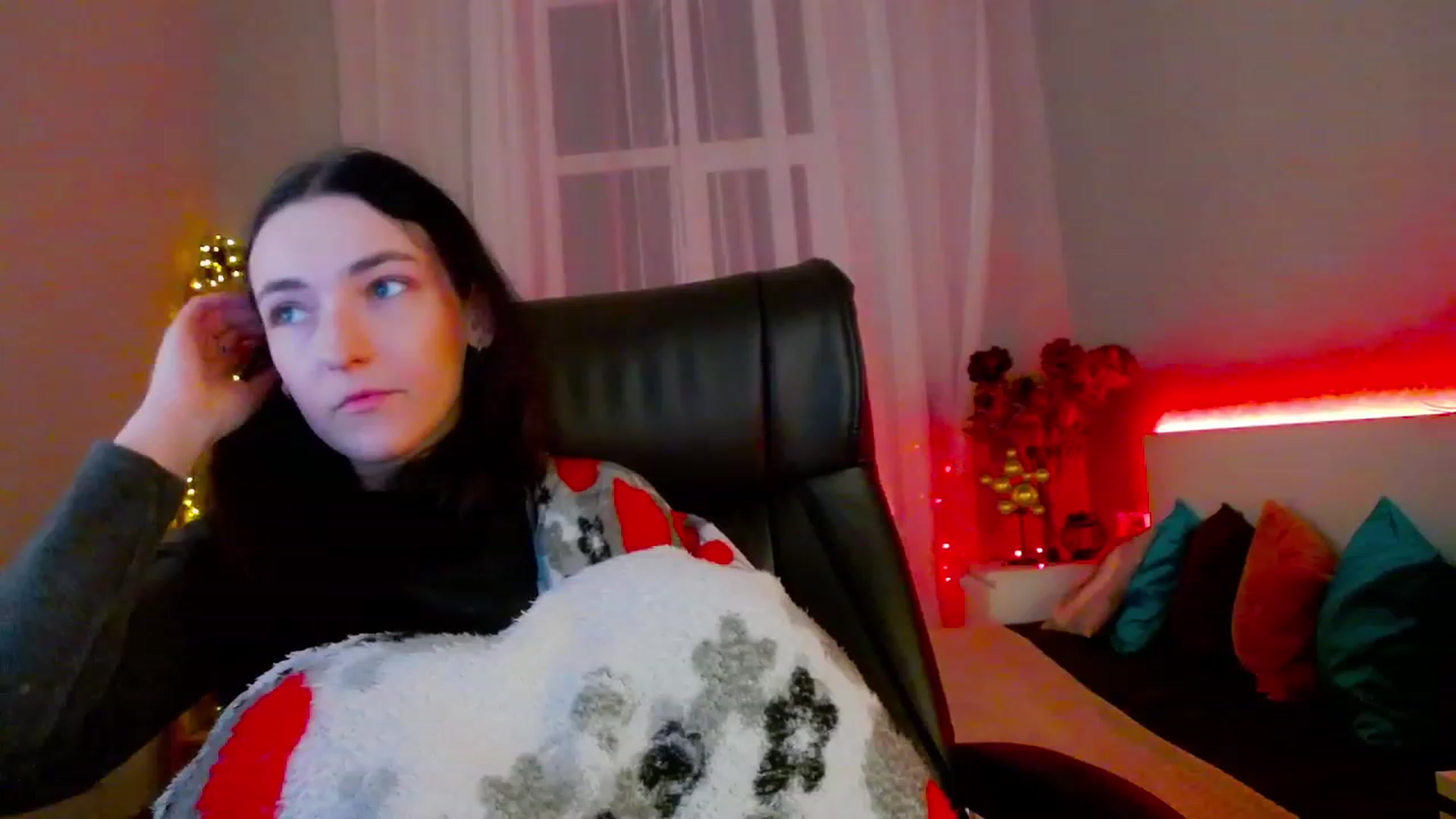 Gallery image thumbnail from KattySteal's myfreecams stream on, 02/11/2023, 11:26 image 2 of 20