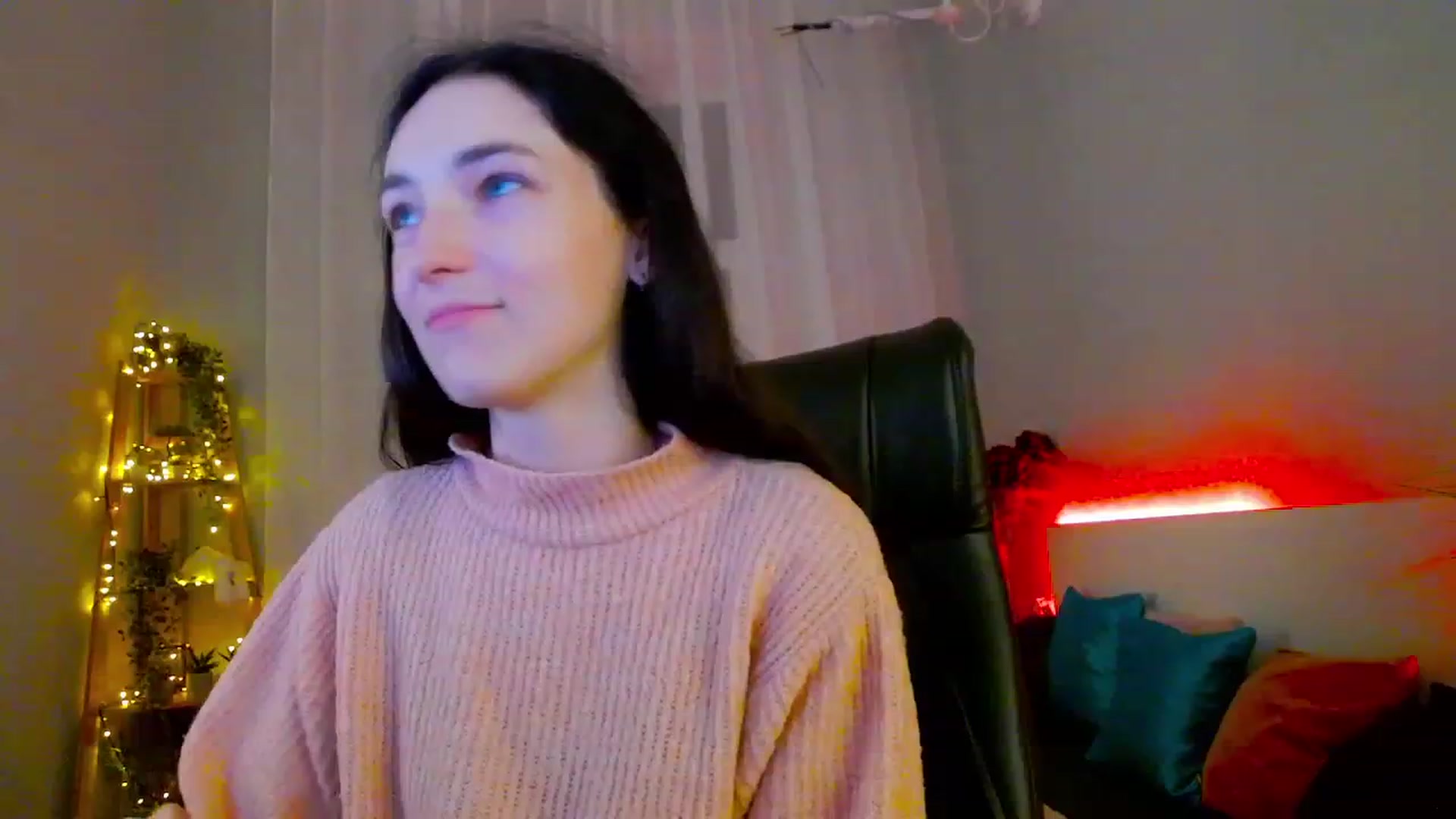 Gallery image thumbnail from KattySteal's myfreecams stream on, 02/15/2023, 12:27 image 13 of 20