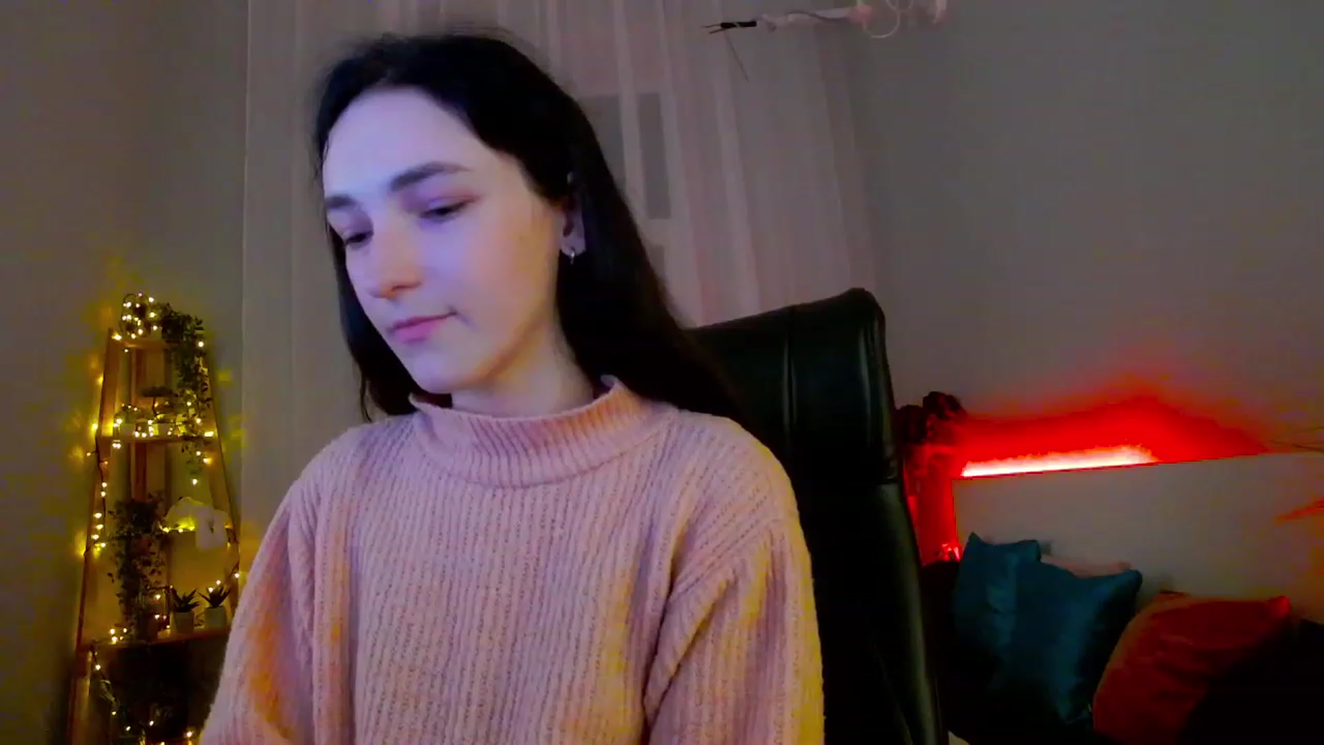Gallery image thumbnail from KattySteal's myfreecams stream on, 02/15/2023, 12:27 image 7 of 20