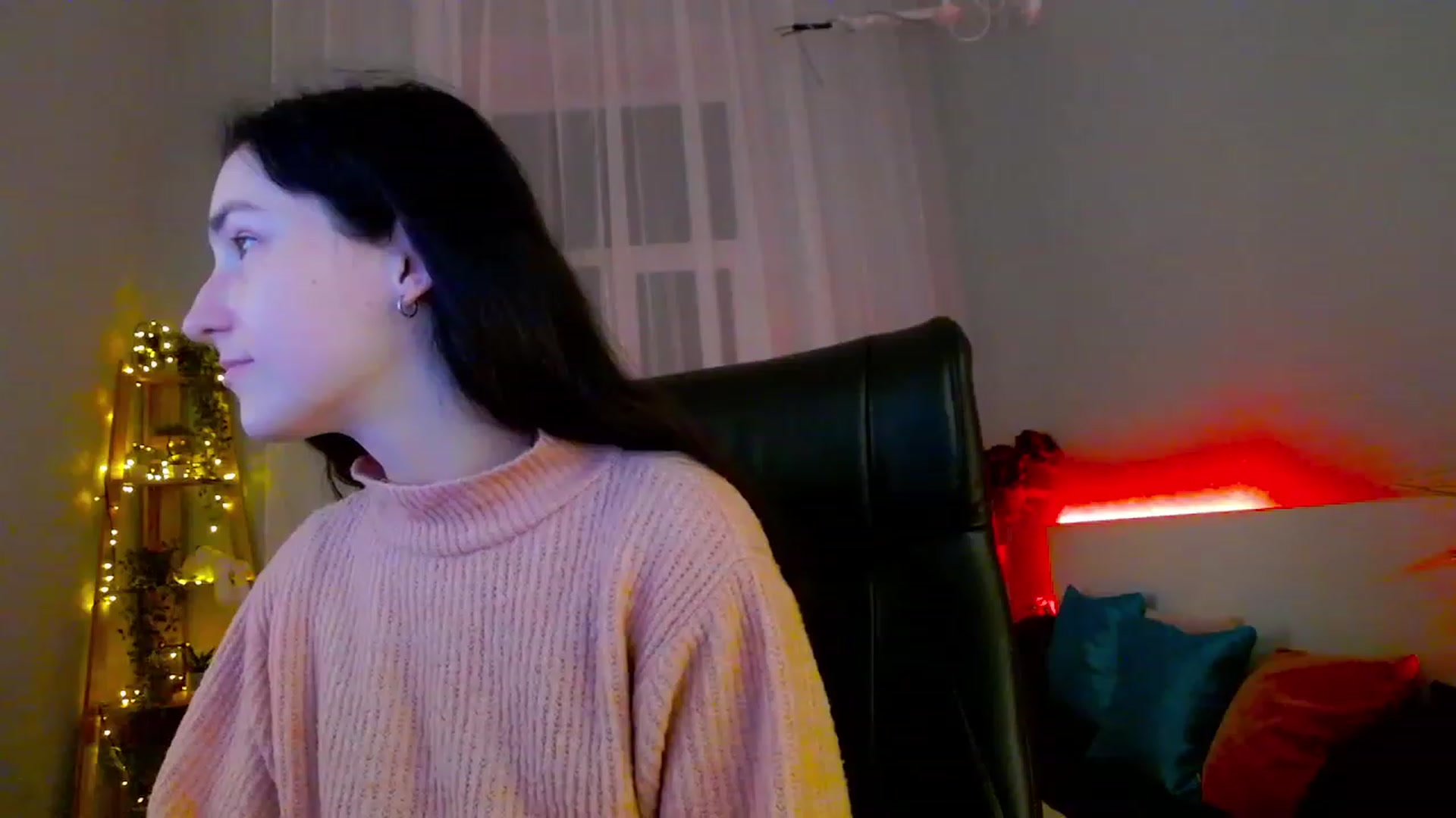 Gallery image thumbnail from KattySteal's myfreecams stream on, 02/15/2023, 12:27 image 14 of 20