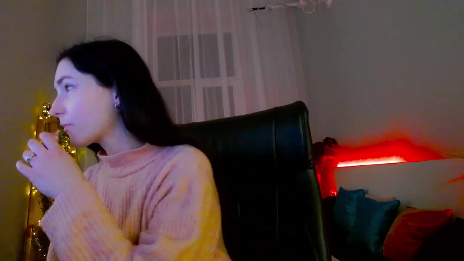 Gallery image thumbnail from KattySteal's myfreecams stream on, 02/15/2023, 12:27 image 17 of 20