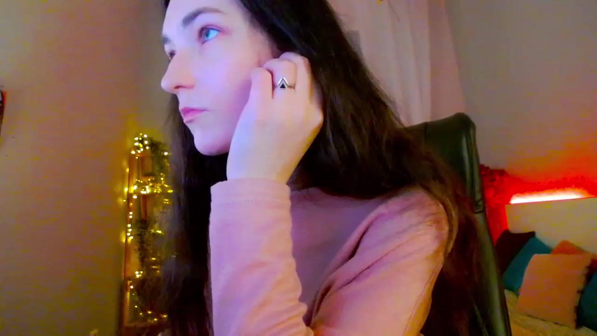 Gallery image thumbnail from KattySteal's myfreecams stream on, 02/18/2023, 13:00 image 18 of 20