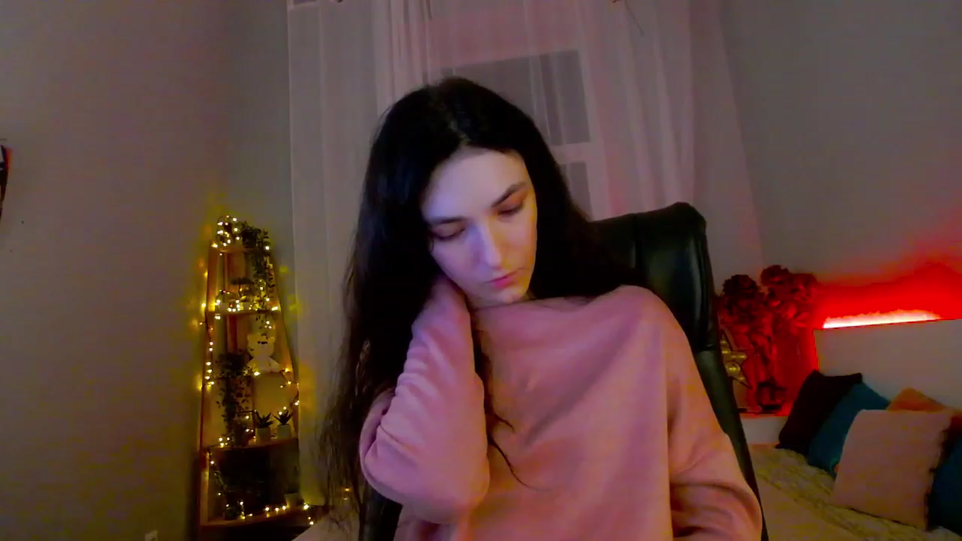 Gallery image thumbnail from KattySteal's myfreecams stream on, 02/18/2023, 13:00 image 2 of 20