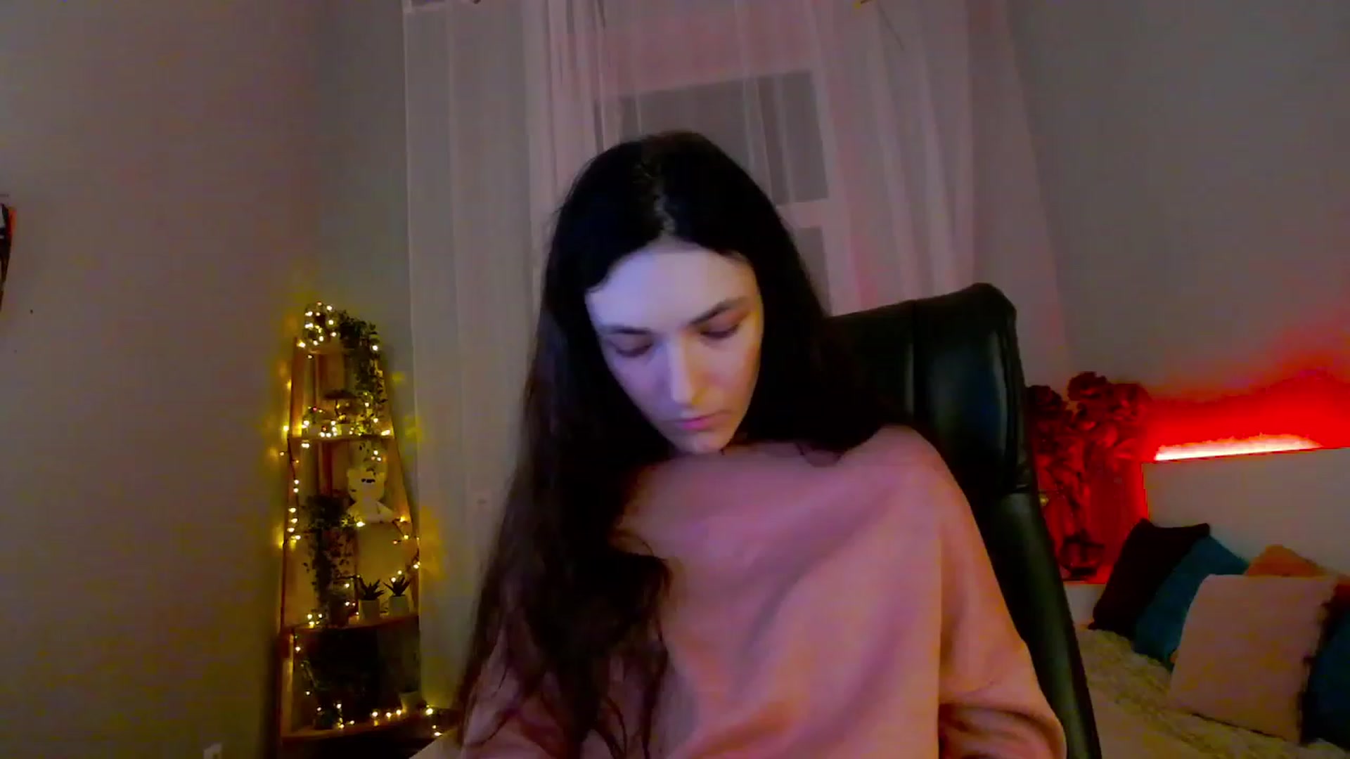 Gallery image thumbnail from KattySteal's myfreecams stream on, 02/18/2023, 13:00 image 9 of 20