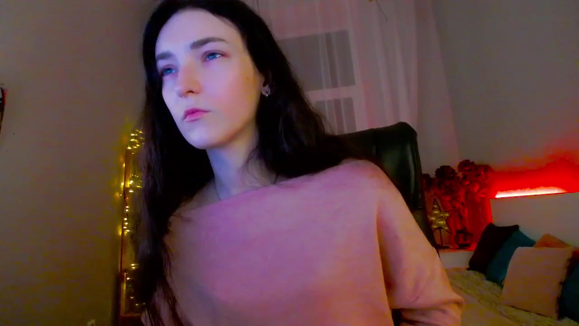 Gallery image thumbnail from KattySteal's myfreecams stream on, 02/18/2023, 13:00 image 3 of 20