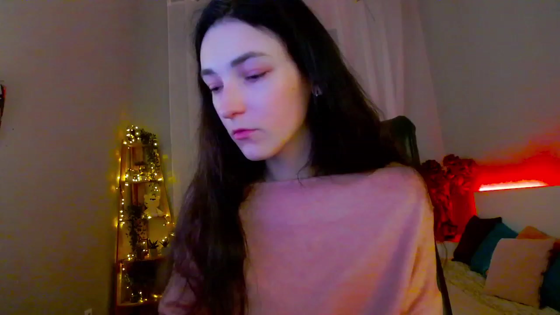 Gallery image thumbnail from KattySteal's myfreecams stream on, 02/18/2023, 13:00 image 12 of 20