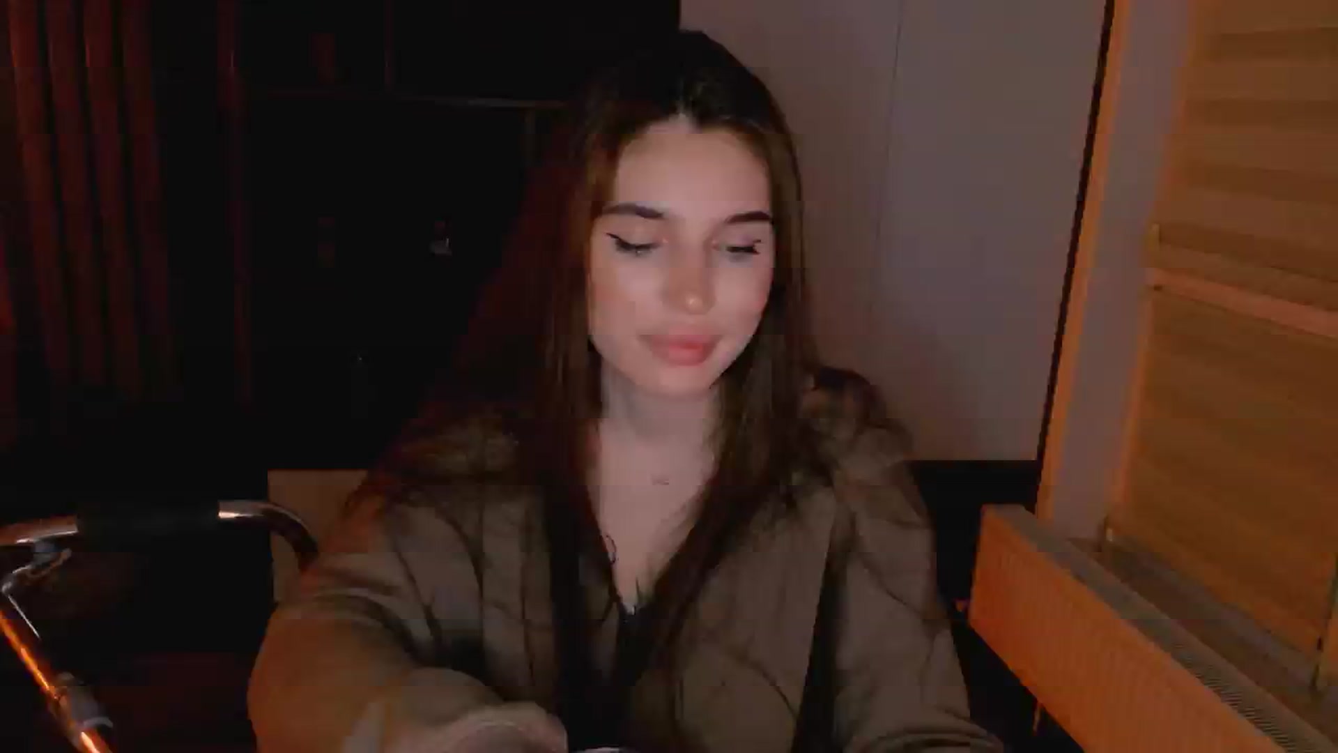 Gallery image thumbnail from Katty_Ree's myfreecams stream on, 11/14/2025, 24:39 image 20 of 20