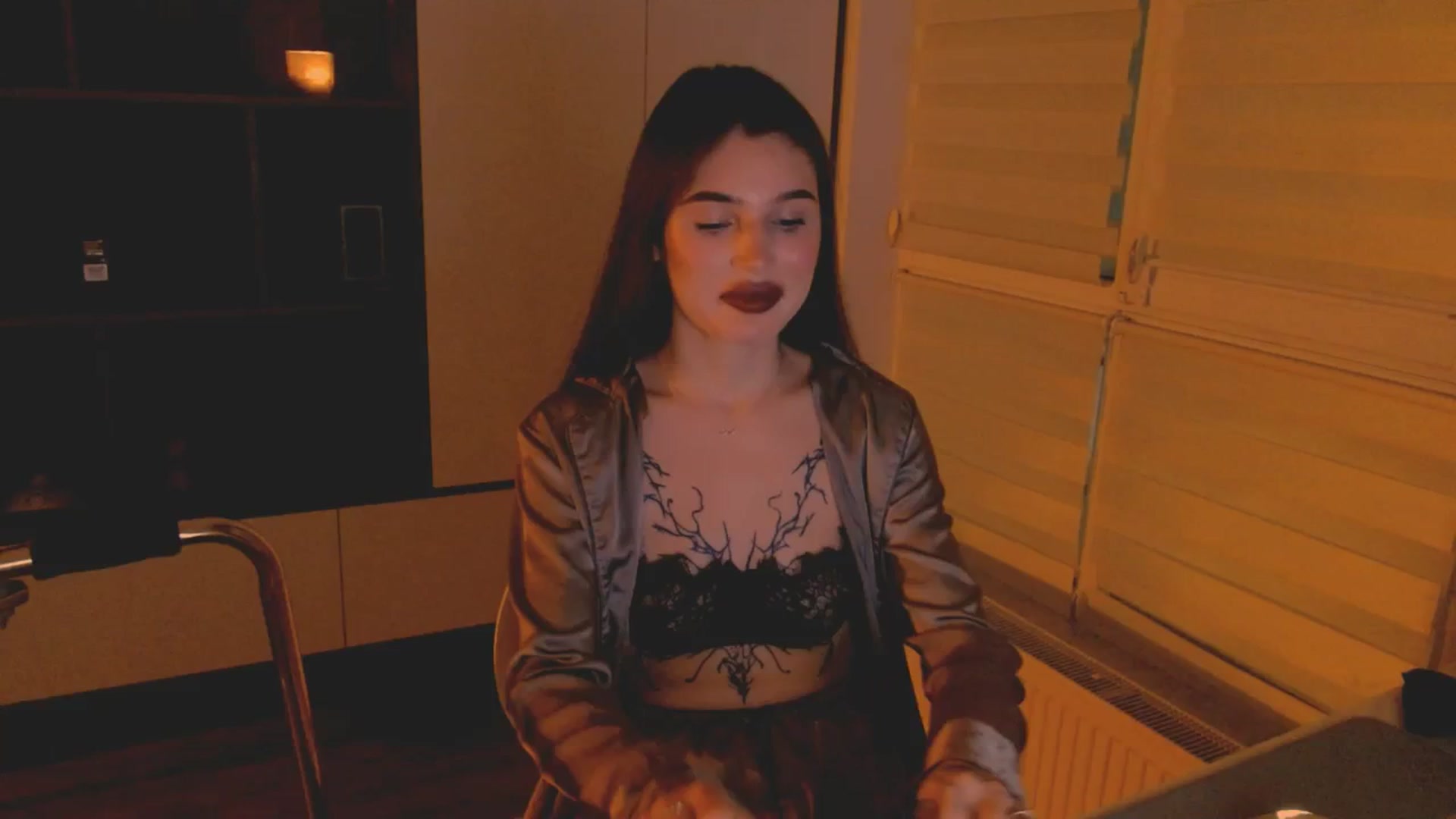 Gallery image thumbnail from Katty_Ree's myfreecams stream on, 11/24/2025, 01:06 image 18 of 20