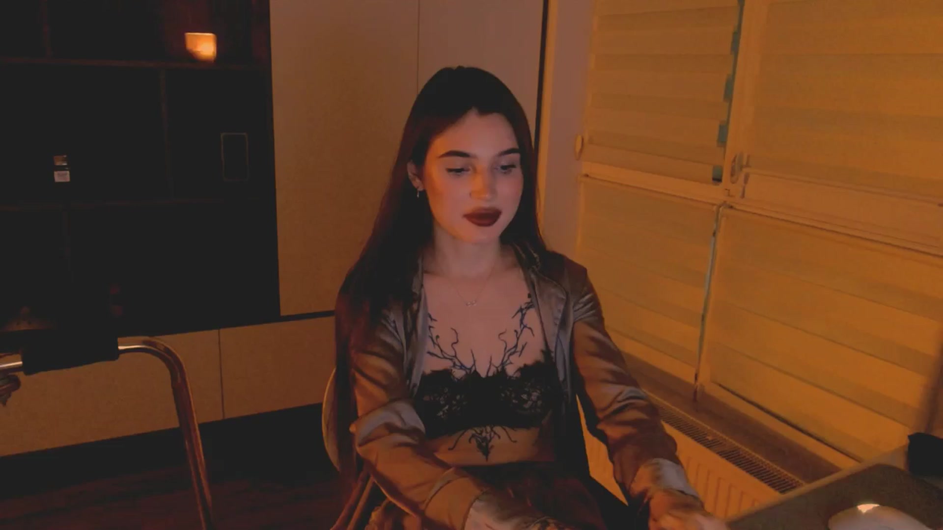 Gallery image thumbnail from Katty_Ree's myfreecams stream on, 11/24/2025, 01:06 image 14 of 20