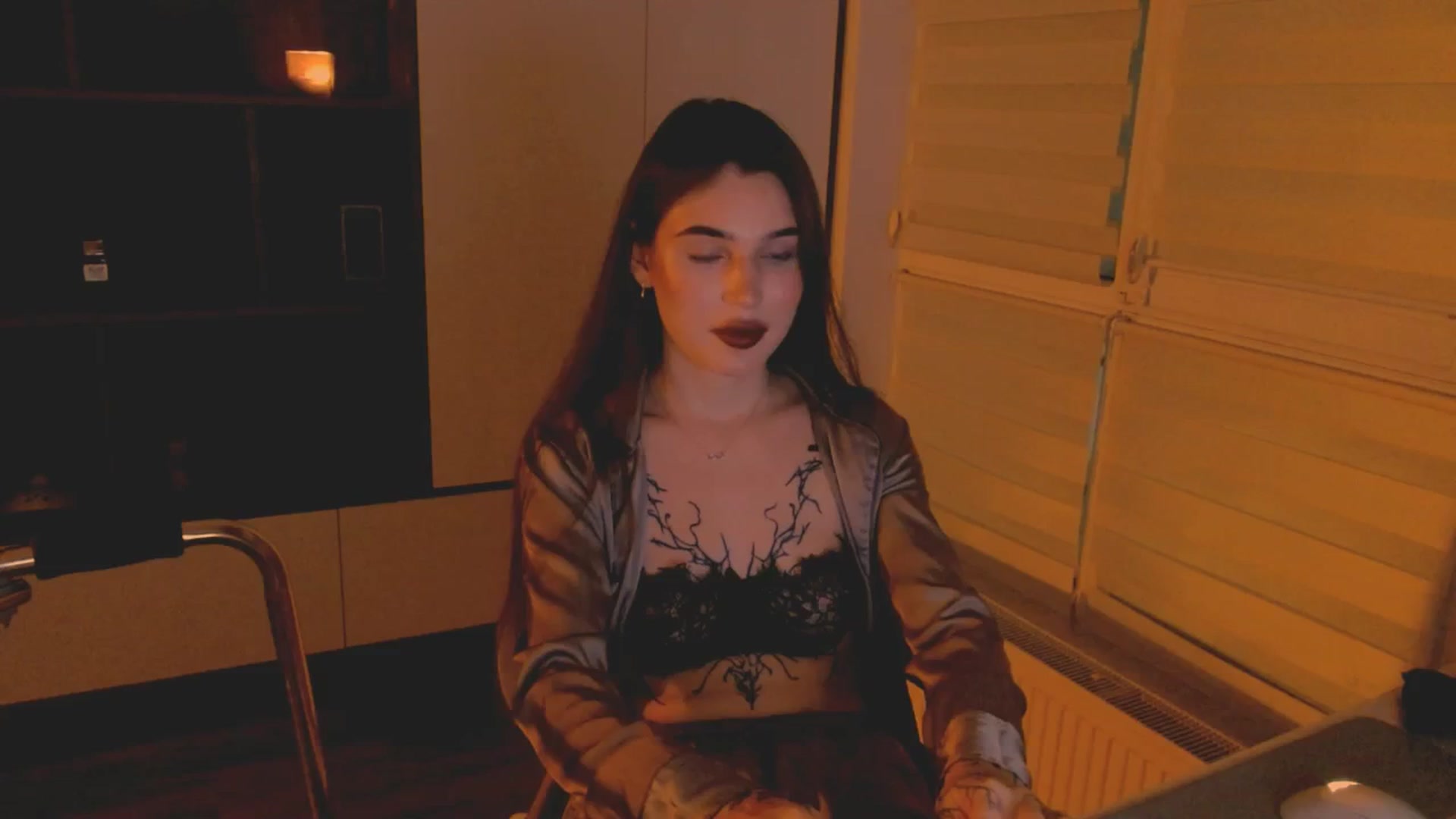 Gallery image thumbnail from Katty_Ree's myfreecams stream on, 11/24/2025, 01:06 image 13 of 20