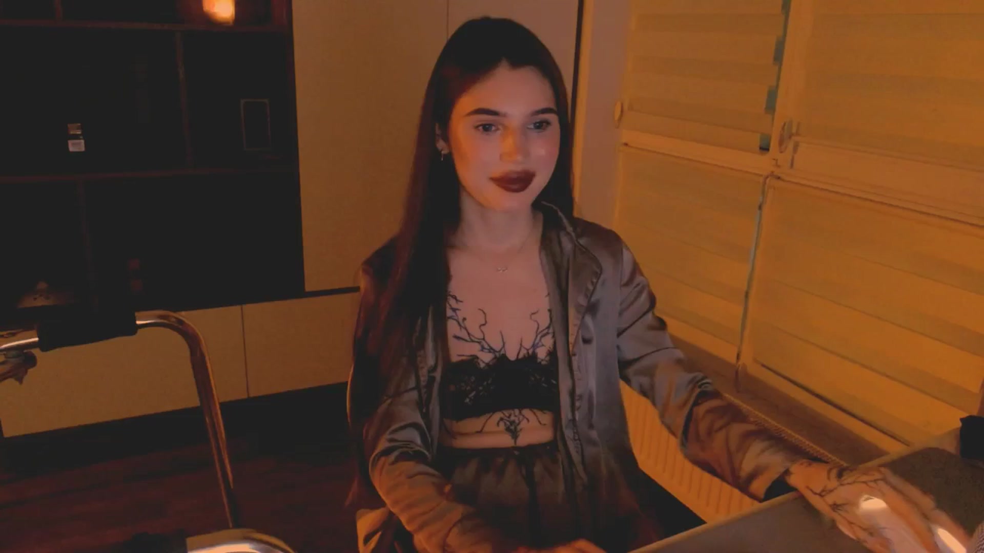Gallery image thumbnail from Katty_Ree's myfreecams stream on, 11/24/2025, 01:06 image 20 of 20