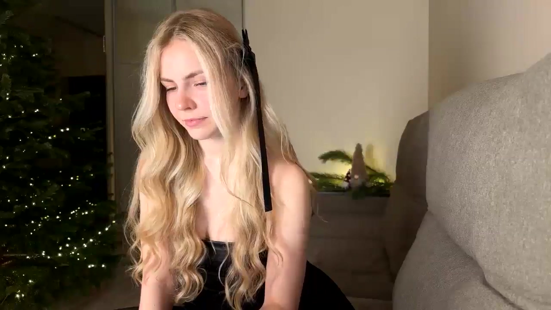 Gallery image thumbnail from Katumy's myfreecams stream on, 12/18/2024, 18:32 image 7 of 20