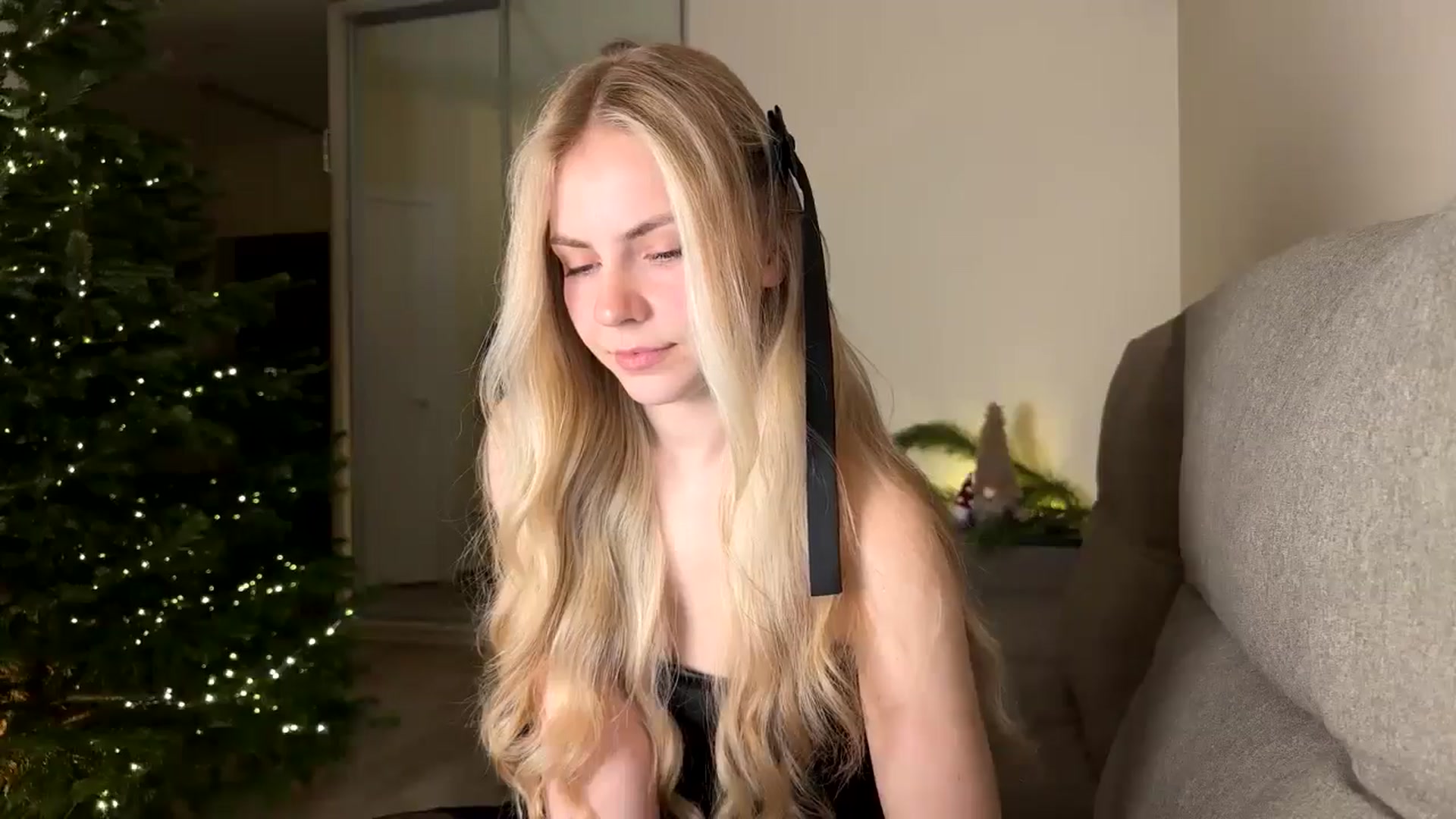 Gallery image thumbnail from Katumy's myfreecams stream on, 12/18/2024, 19:32 image 14 of 20